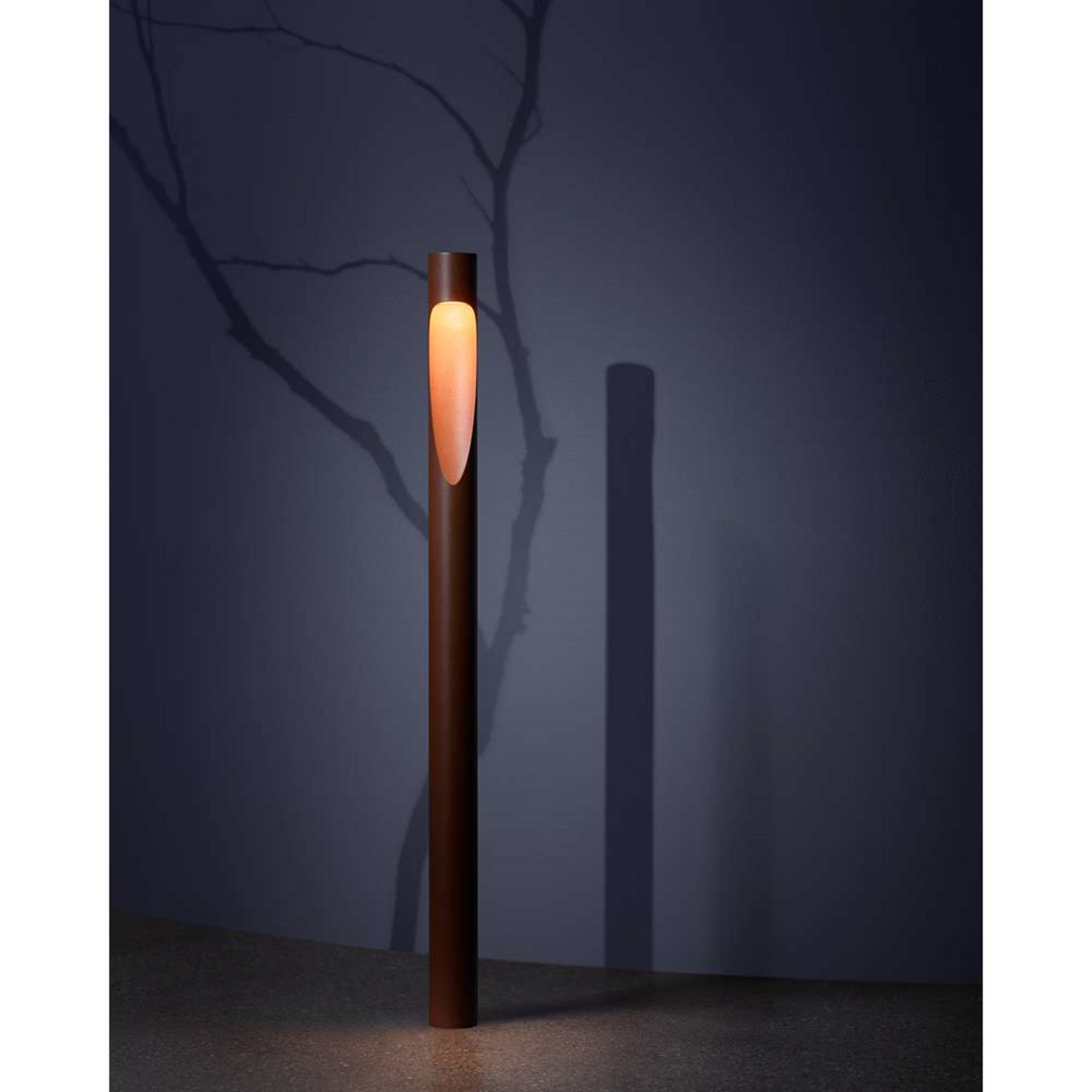 Flindt Garden Candeeiro de Jardim Long LED 2700K com Anchor Corten - Louis Pouls