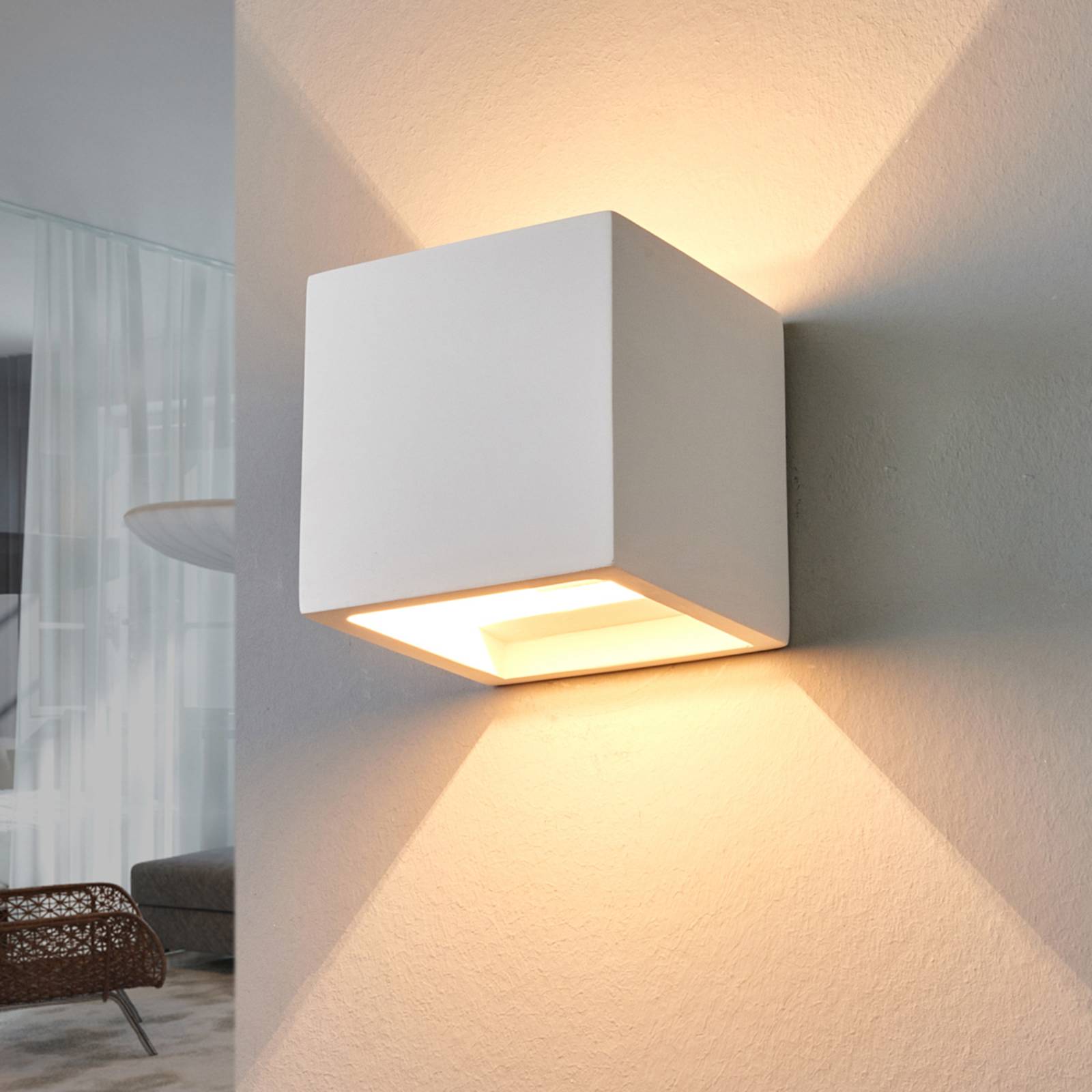 Lindby Kinkiet - lampa ?cienna - salon / jadalnia - bia?a - gips / glina - nowoczesny - ze ?ciemniaczem