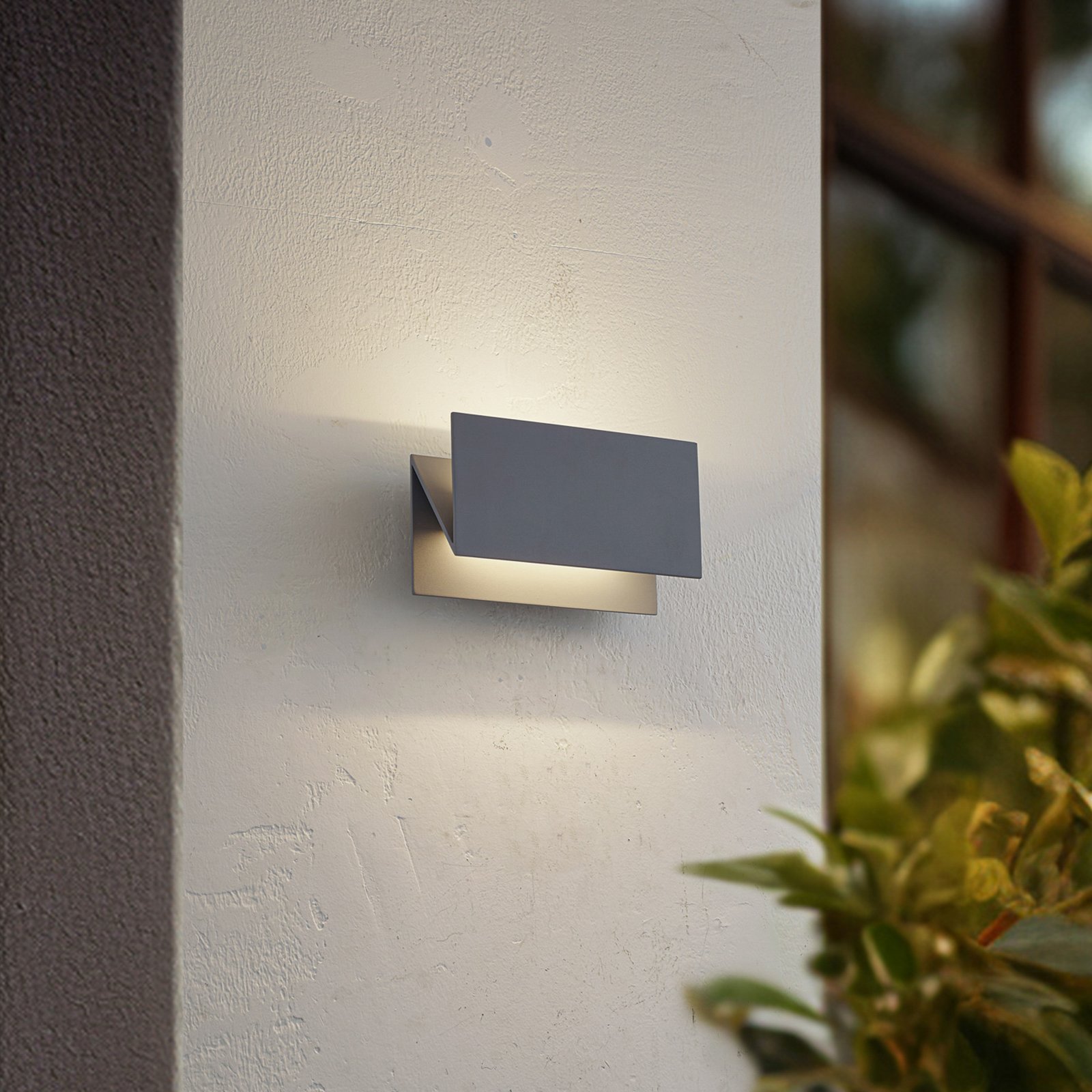 Lucande LED outdoor wall light Meja, grey, aluminium, 27cm, IP54