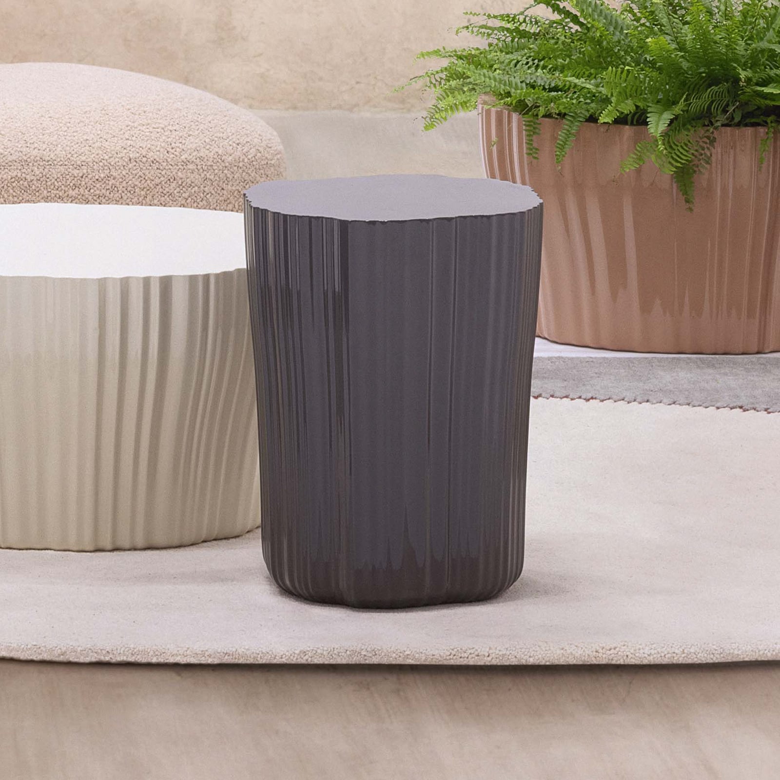 Corteza side table, anthracite, height 48 cm - Kartell