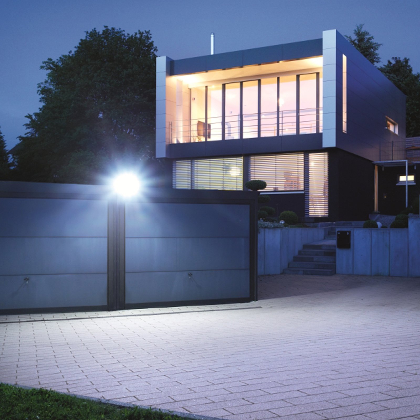 STEINEL XLED Home 2 XL S LED senzorski reflektor bele barve
