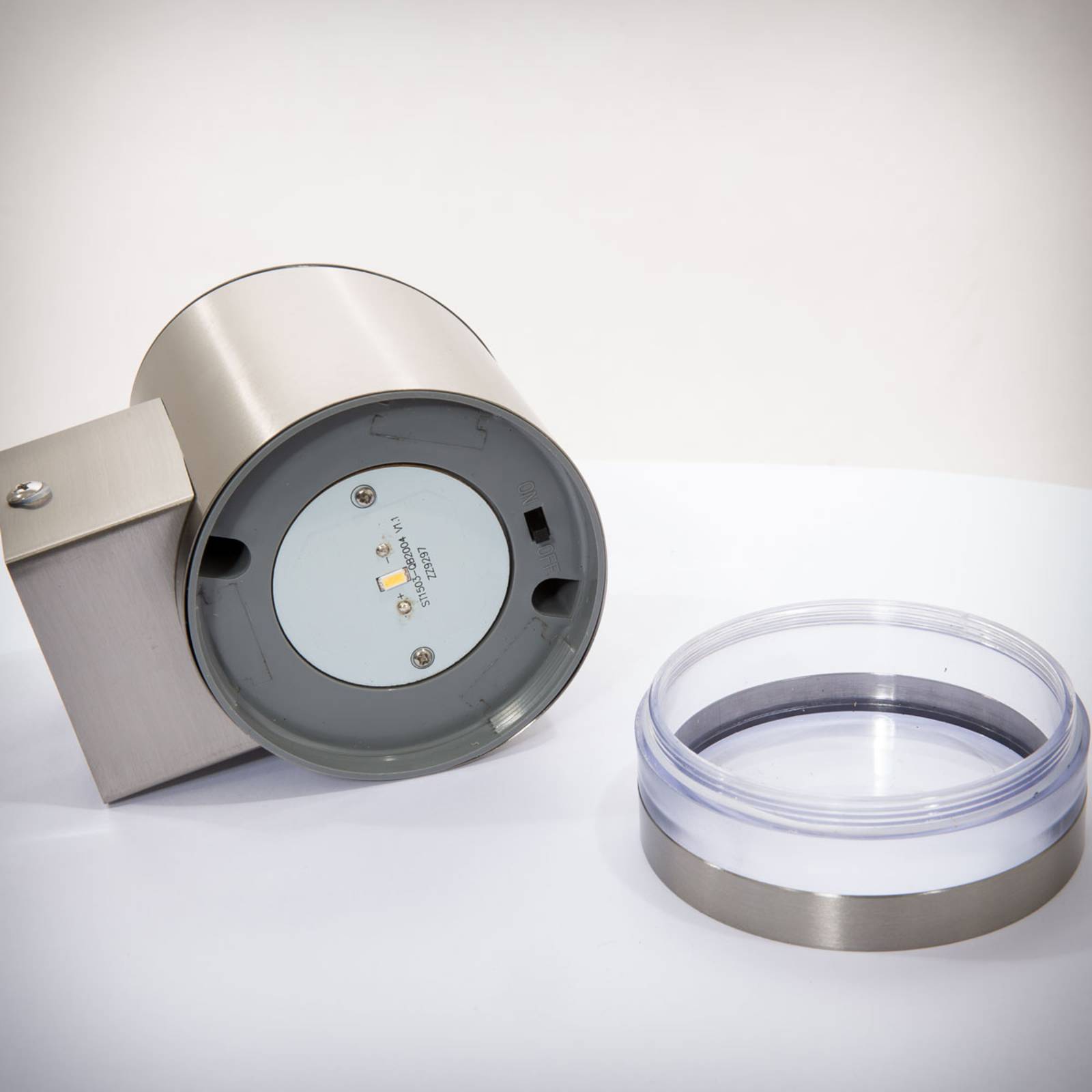 Lindby Lampada Solare LED Salma Applicazione A Parete 15 Lindby Lampada Solare LED Salma Applicazione A Parete -Vendite VIDAXL || LEDVANCE || STEINEL AAHKMJXYDAFdJAOAIMEbOAchvhBeHsgEop8XgsL4wc6YAE9sit5oX8CHPF1HCC7MdGbHKTC ddKdHr4vwc8lAE6JCB9