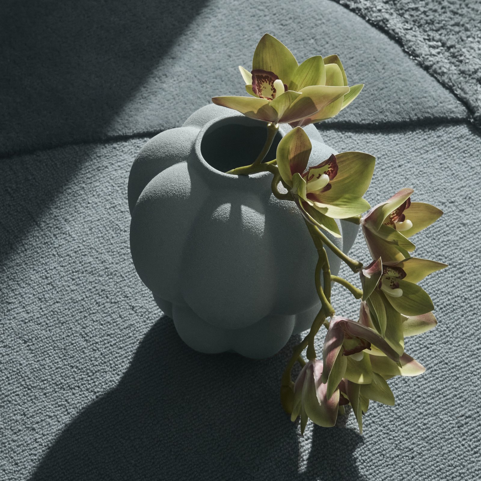 AYTM Uva vase, ceramic, green, Ø 20 cm, grape shape