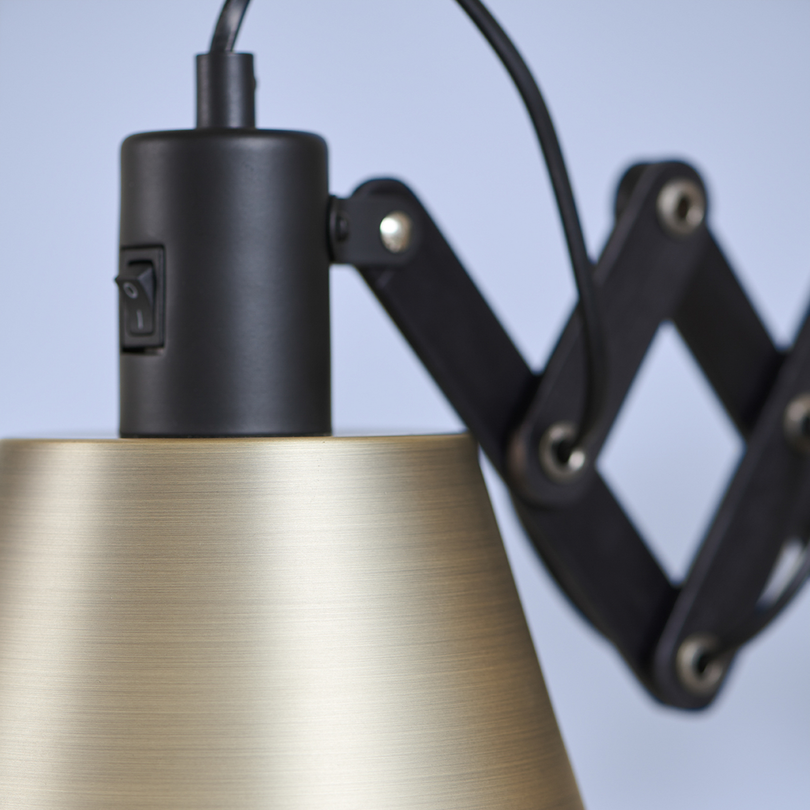 VINTAGE wall lamp, black/antique brass, Ø 18 cm - Halo Design VINTAGE wall lamp, black/antique brass, Ø 18 cm - Halo Design