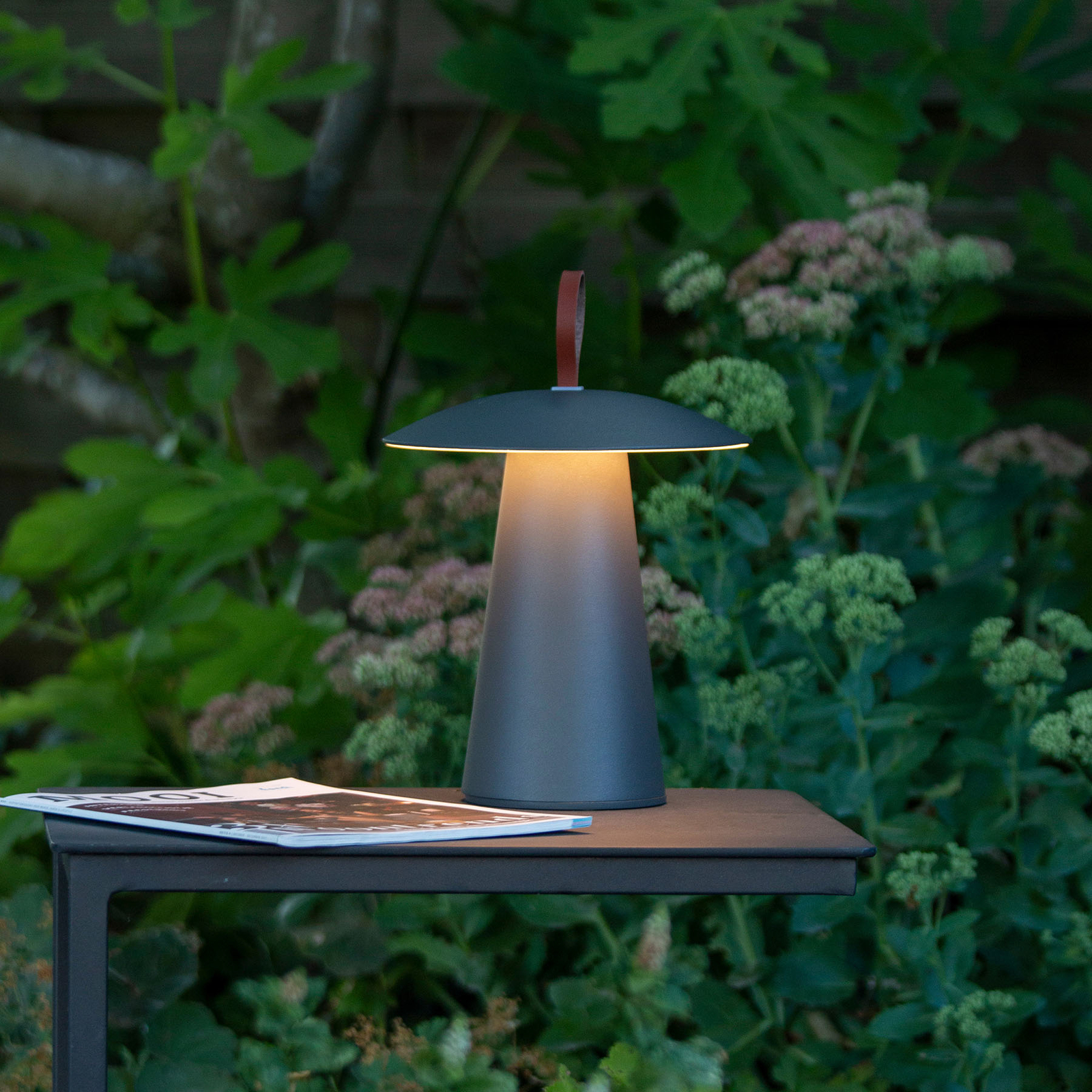 LED-Akkutischlampe La Donna, Aluminium, dimmbar