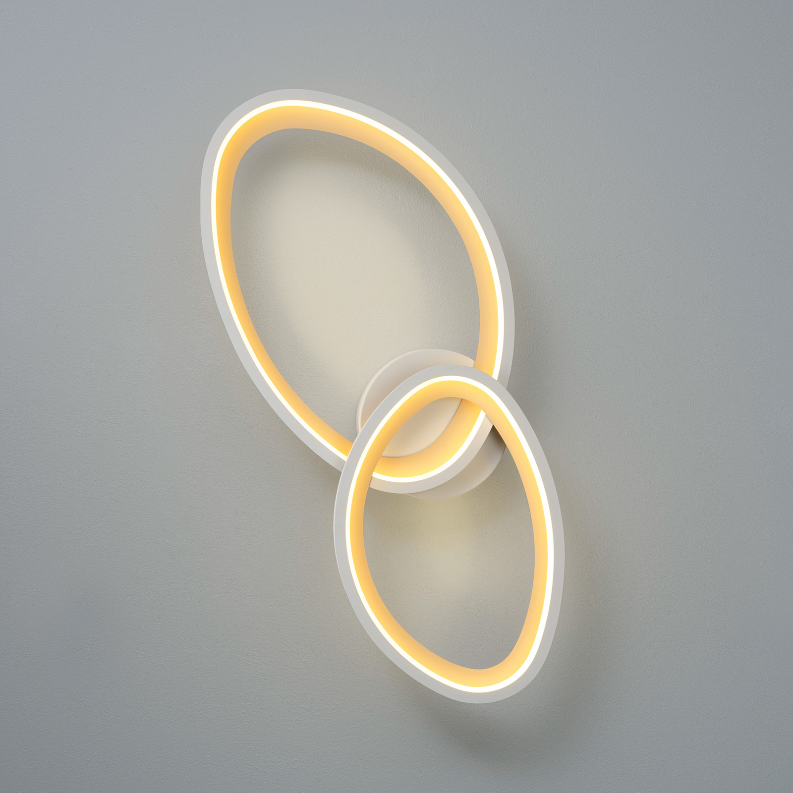 LED griestu lampa „Sivo“, garums 84 cm, matēti balta, metāls, CCT LED griestu lampa „Sivo“, garums 84 cm, matēti balta, metāls, CCT