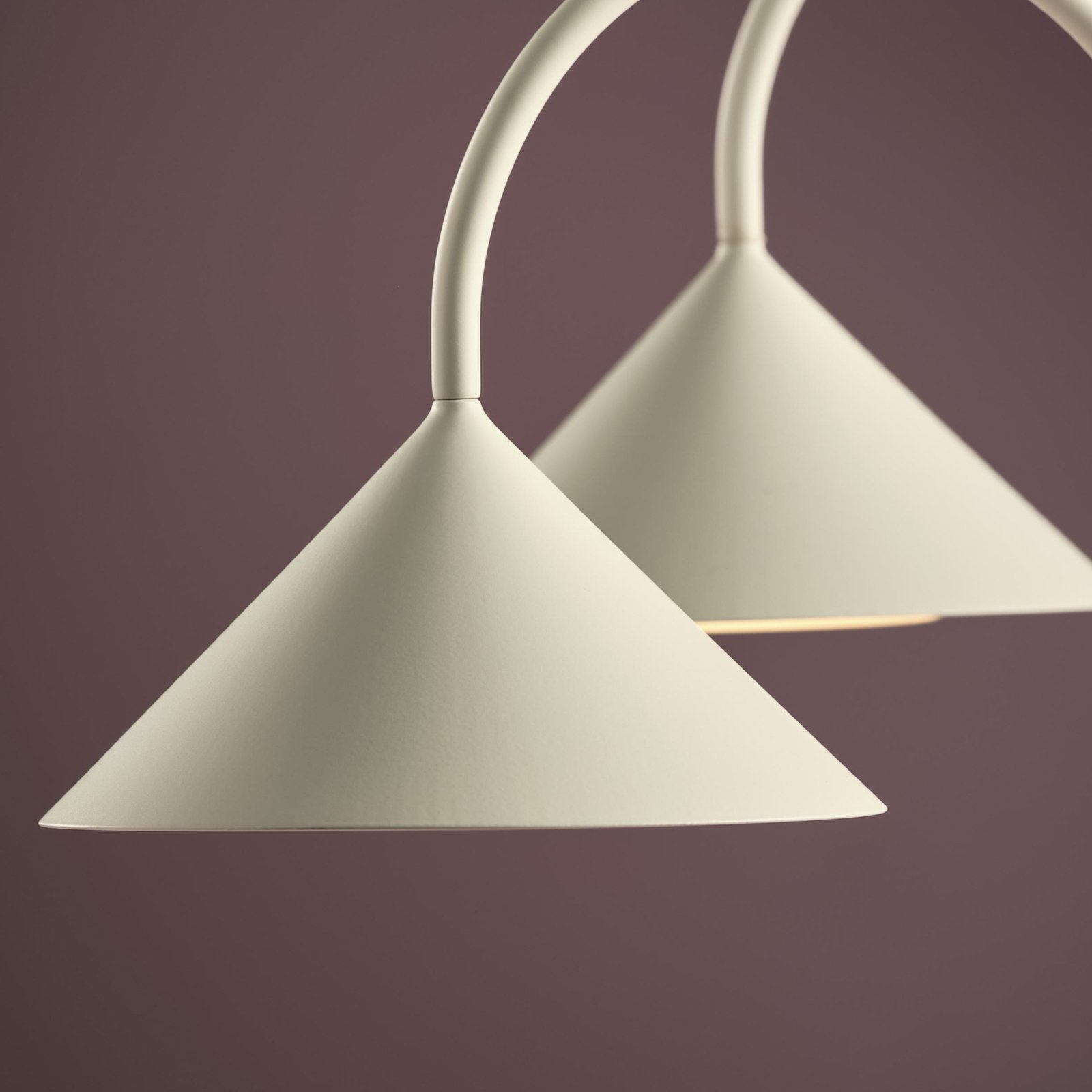 Grasp Portable Floor Lamp H72 Matt White - Frandsen