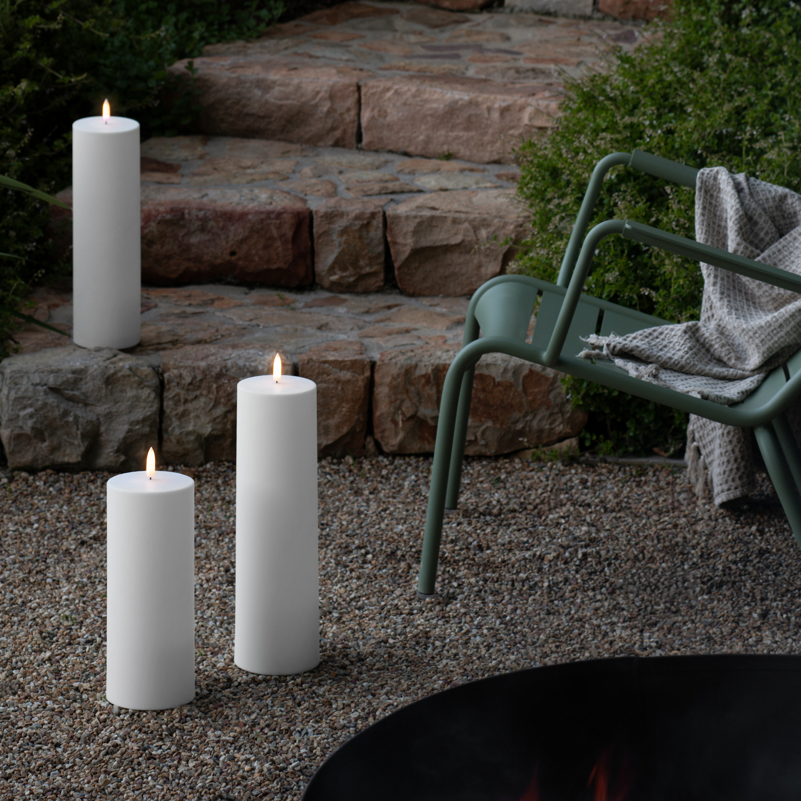 PILLAR Maxi Outdoor LED-stearinljus H 40 cm, IPX5 - Uyuni Lighting PILLAR Maxi Outdoor LED-stearinljus H 40 cm, IPX5 - Uyuni Lighting