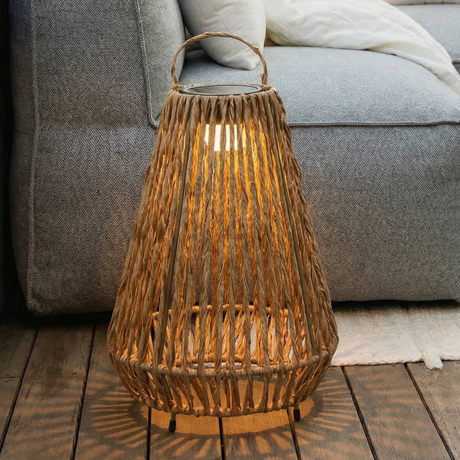 Lindby lampe solaire LED Amaria, rotin, clair, Ø 27 cm