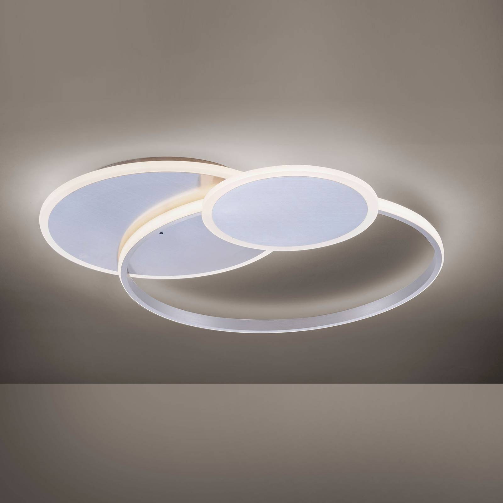 Paul Neuhaus LED-taklampa Emilio med fjärrkontroll, rund