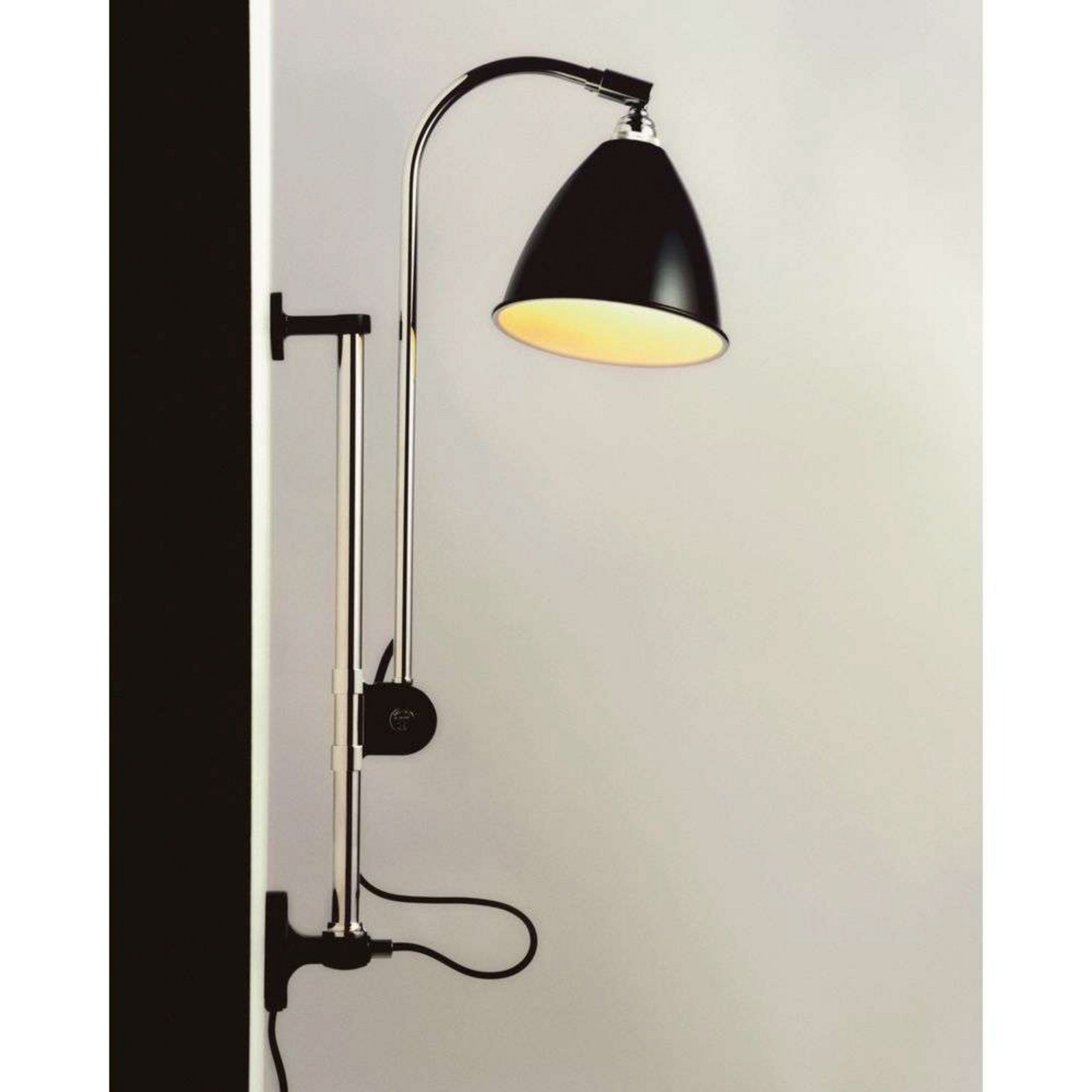 Bestlite BL5 Zidna lampa Ø16 Krom/Crna - GUBI