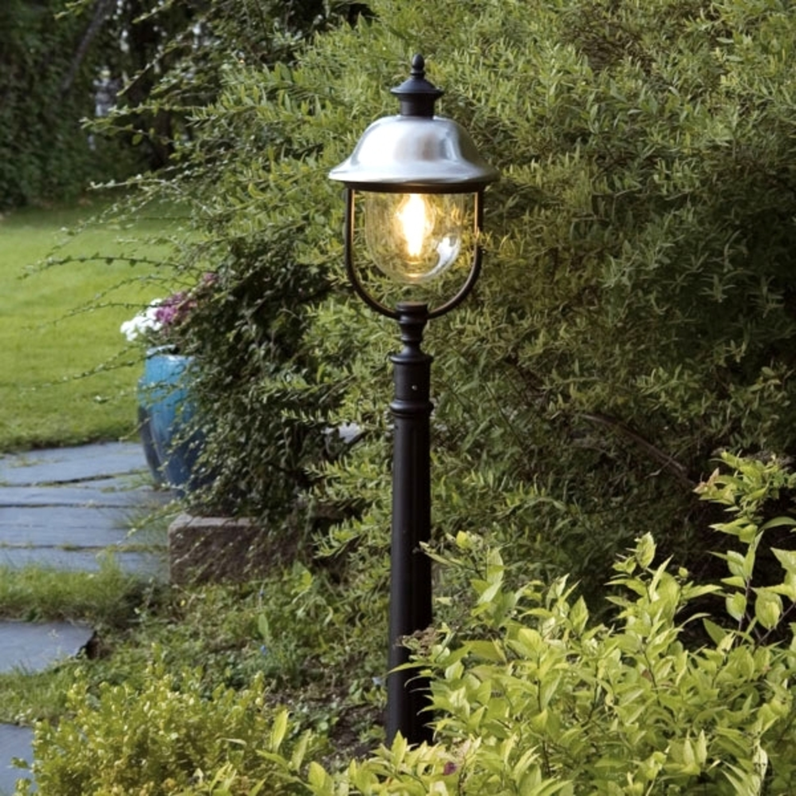 Konstmide Parma path light with a stainless steel roof, stainless steel, aluminium, acrylic, E27, 75 W, energy efficiency: A++, H: 118 cm