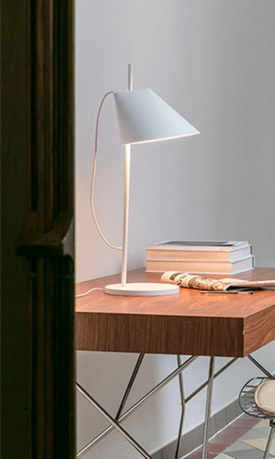 Yuh Table Lamp White - Louis Poulsen