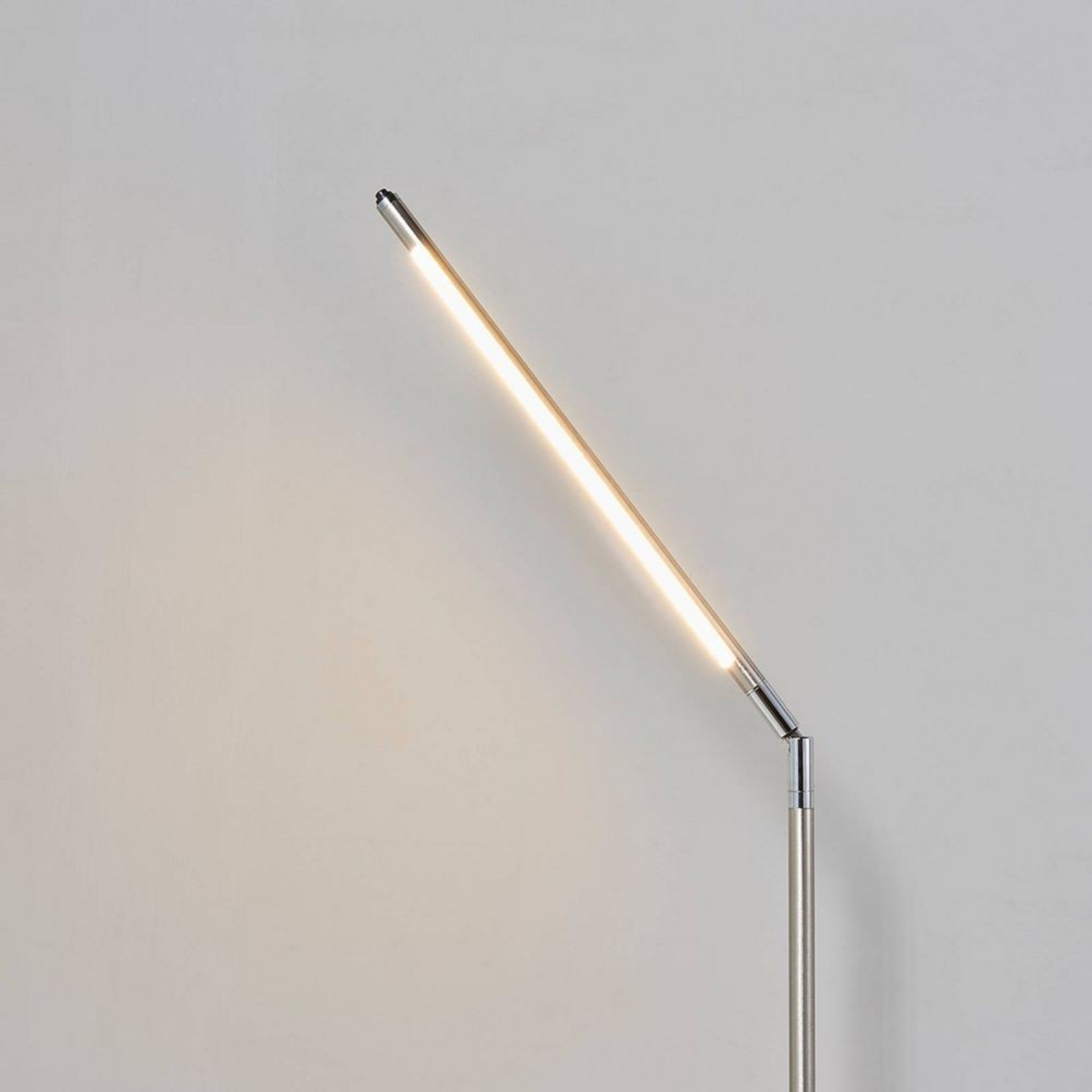 Jabbo LED Lampadar Nickel - Lindby