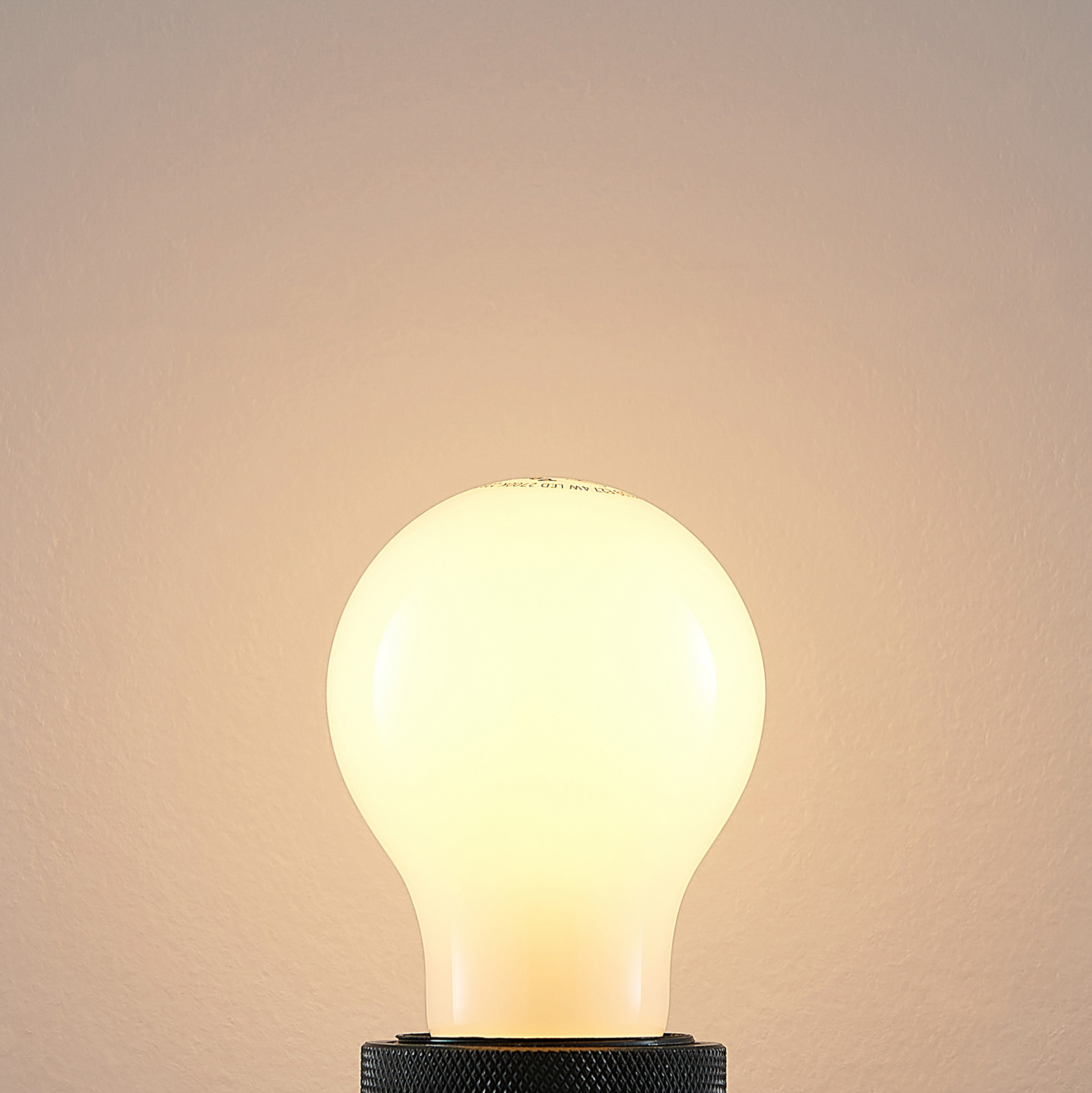 LED bulb E27 4 W 2,700 K dimmable, opal 2-pack