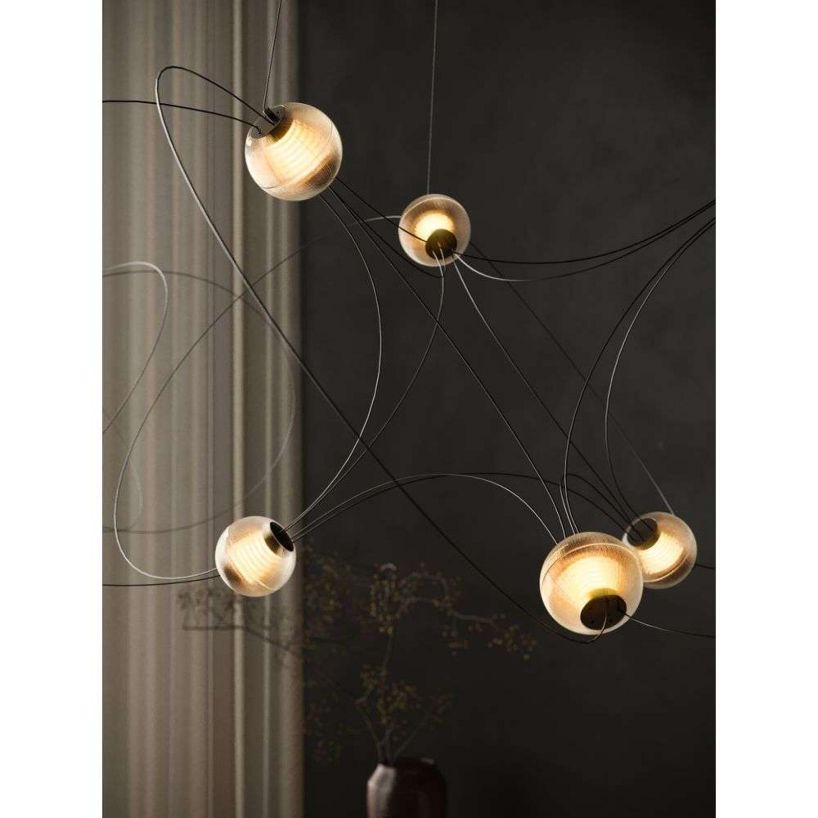 Munari 6 Pendant Gold - DCW