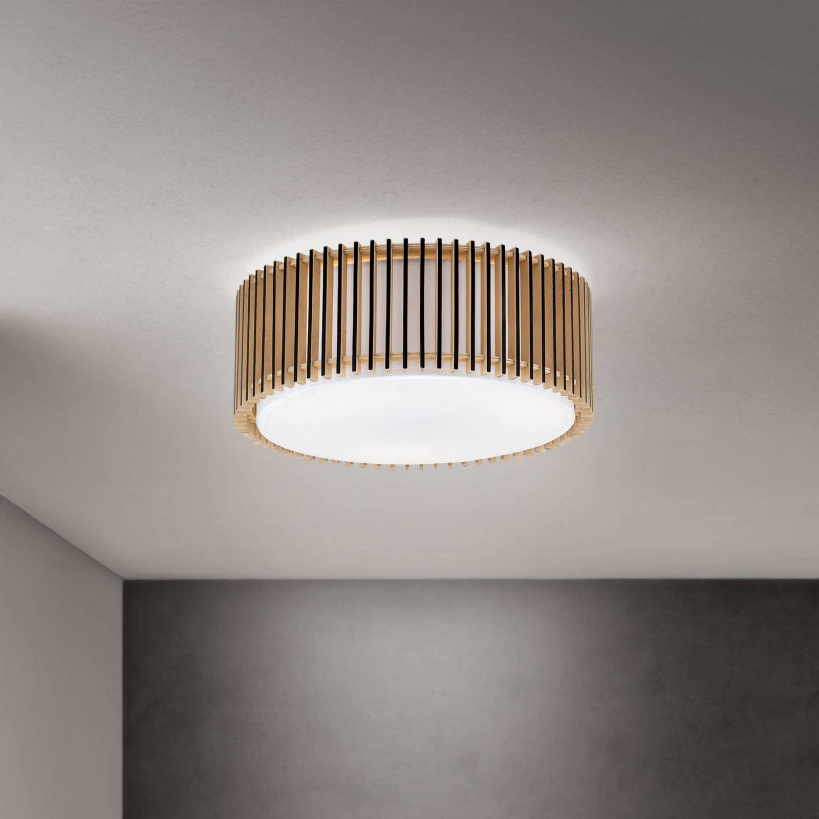 Lampa sufitowa Tarta, Ø 40 cm, drewno, dyfuzor tekstylny, 3 x E27