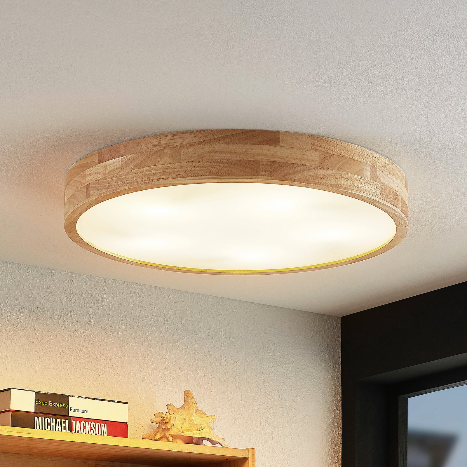 Lindby Tanju ceiling light, oak wood, Ø 60 cm