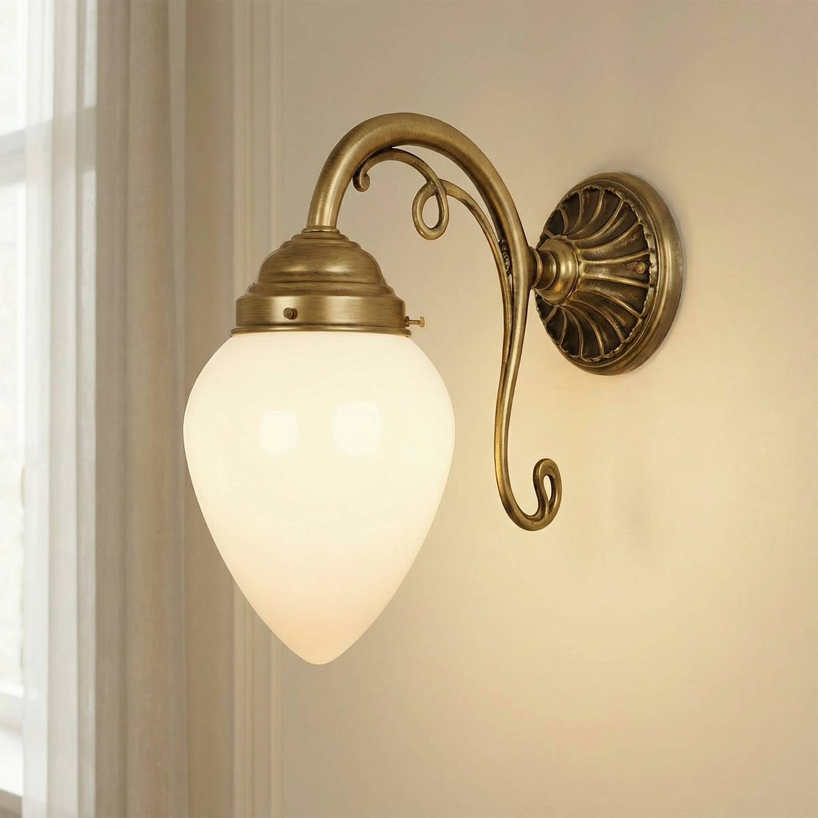 Berliner Messinglampen Applique murale élégante Paris en laiton