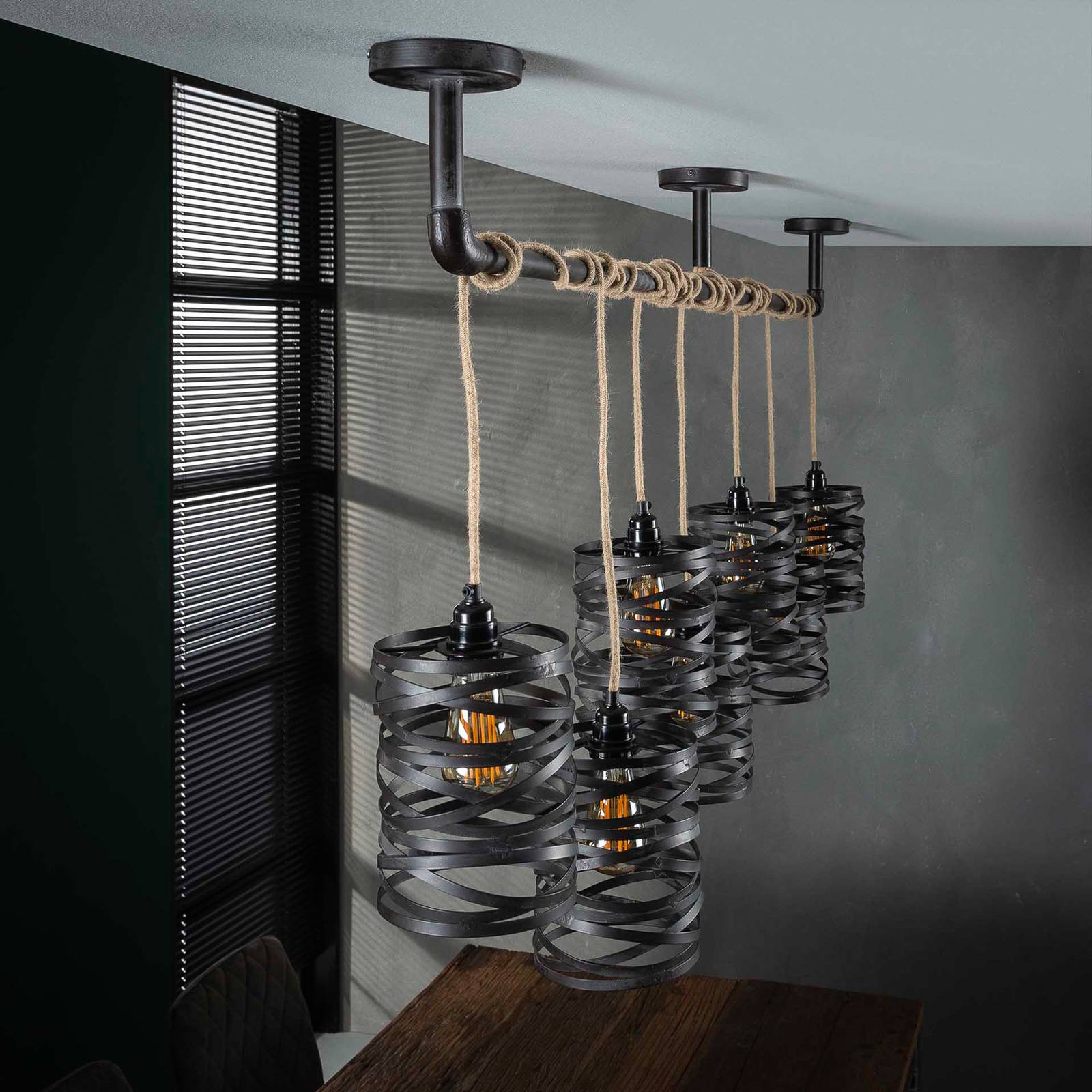 Lampa wisząca Crossround z 7 spiralnymi kloszami