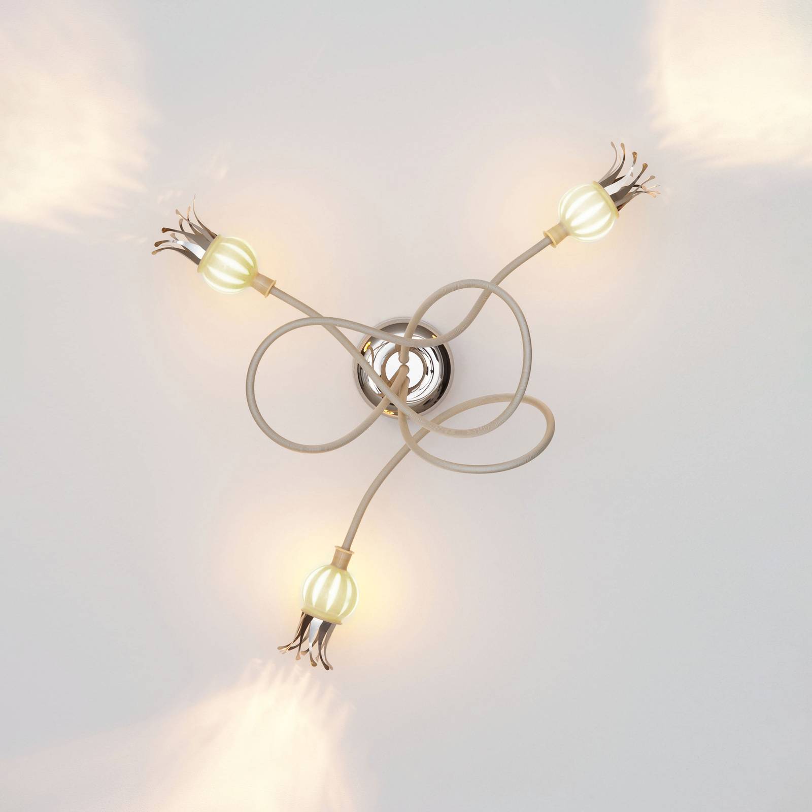 Image of Serien Lighting serien.lighting Plafond Poppy, 3 lampes beige/céramique 4260331390065