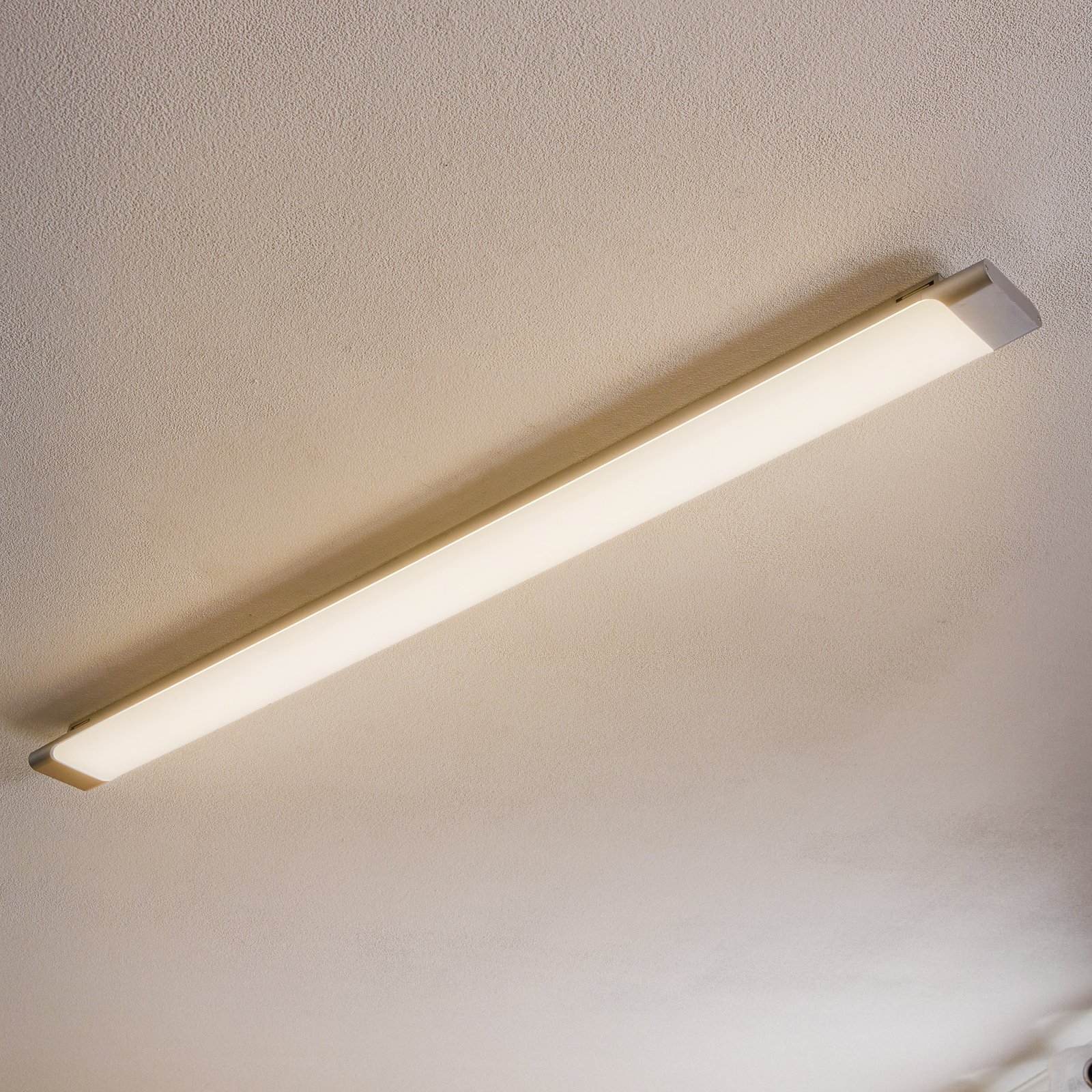 Vinca LED ceiling light, length 120 cm