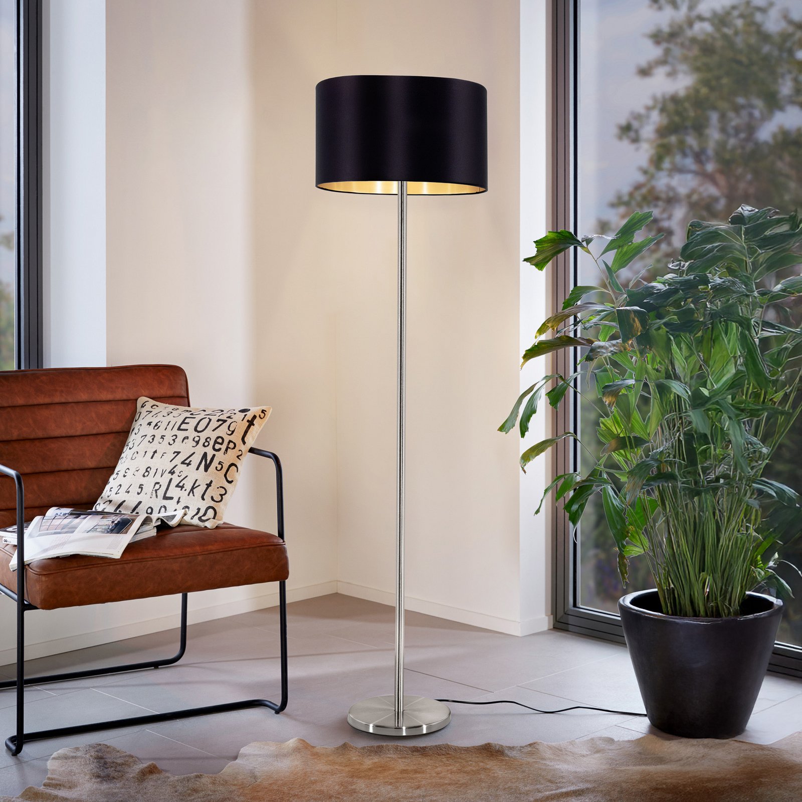 Елегантна текстилна подова лампа Maserlo Елегантна текстилна подова лампа Maserlo