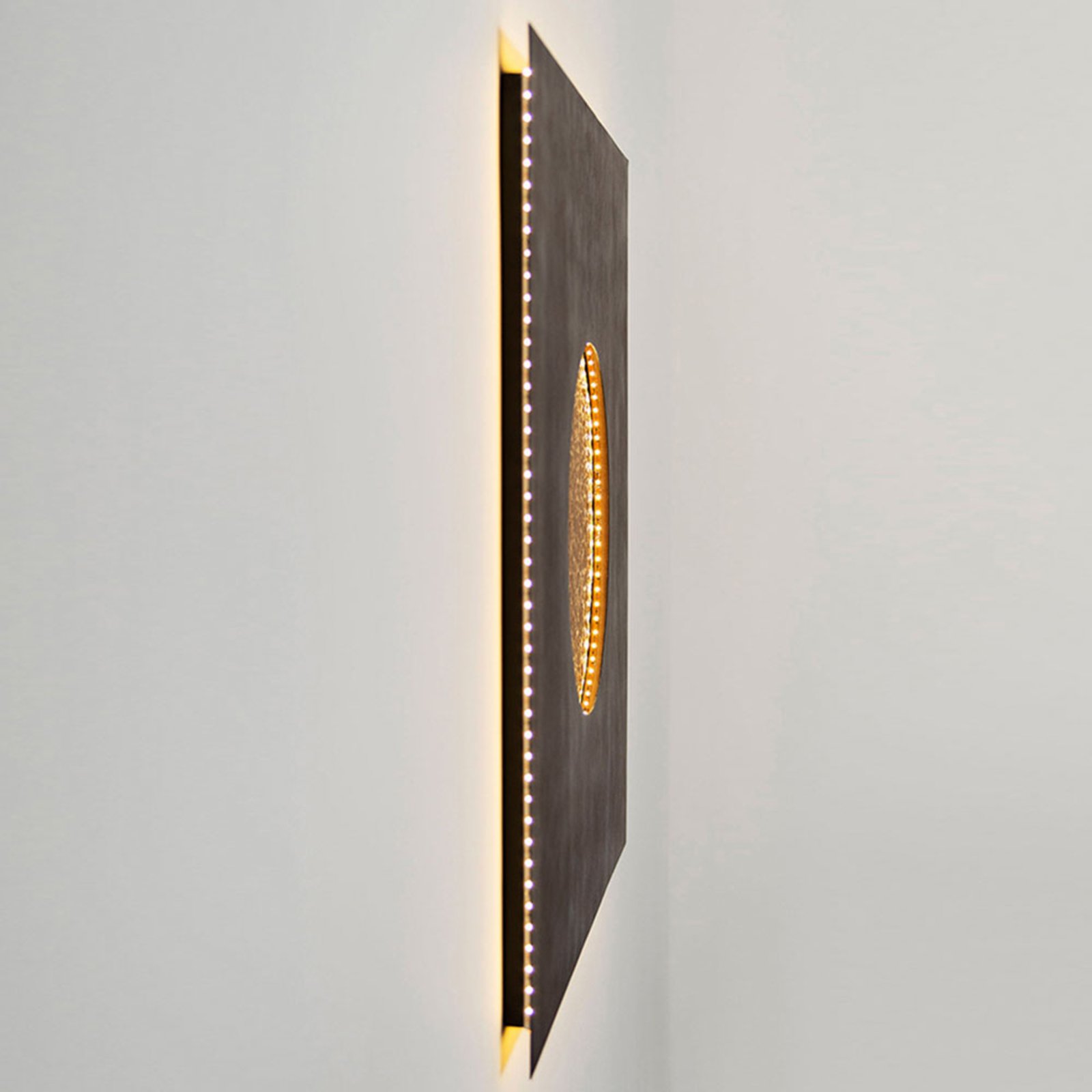 Luina LED wall light, 80 x 80 cm, gold interior
