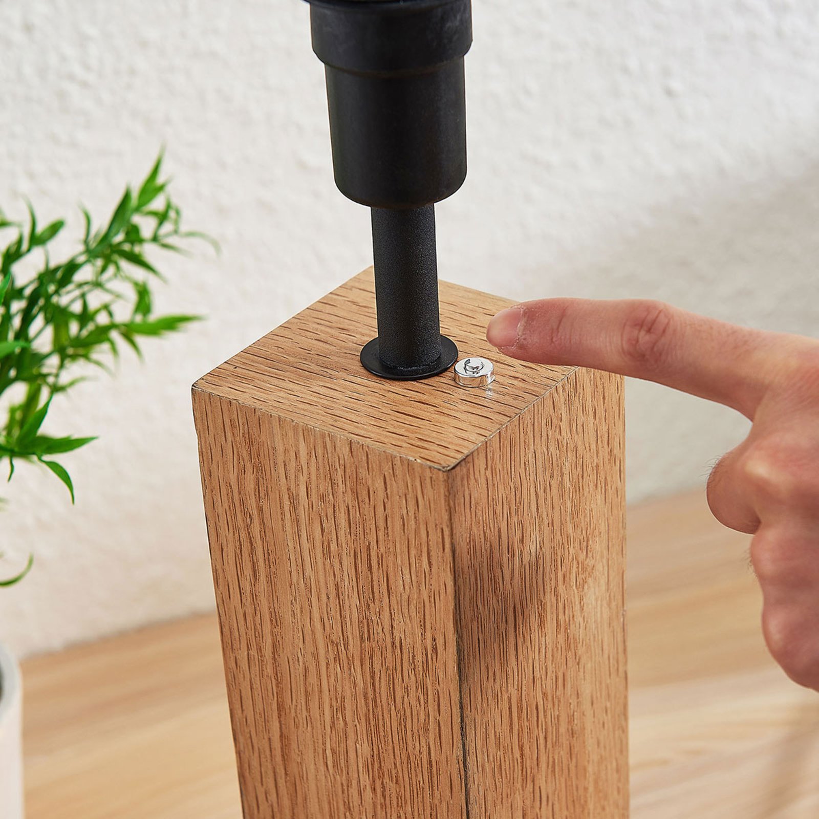 Garry Square Stolní Lampa White/Wood - Lindby