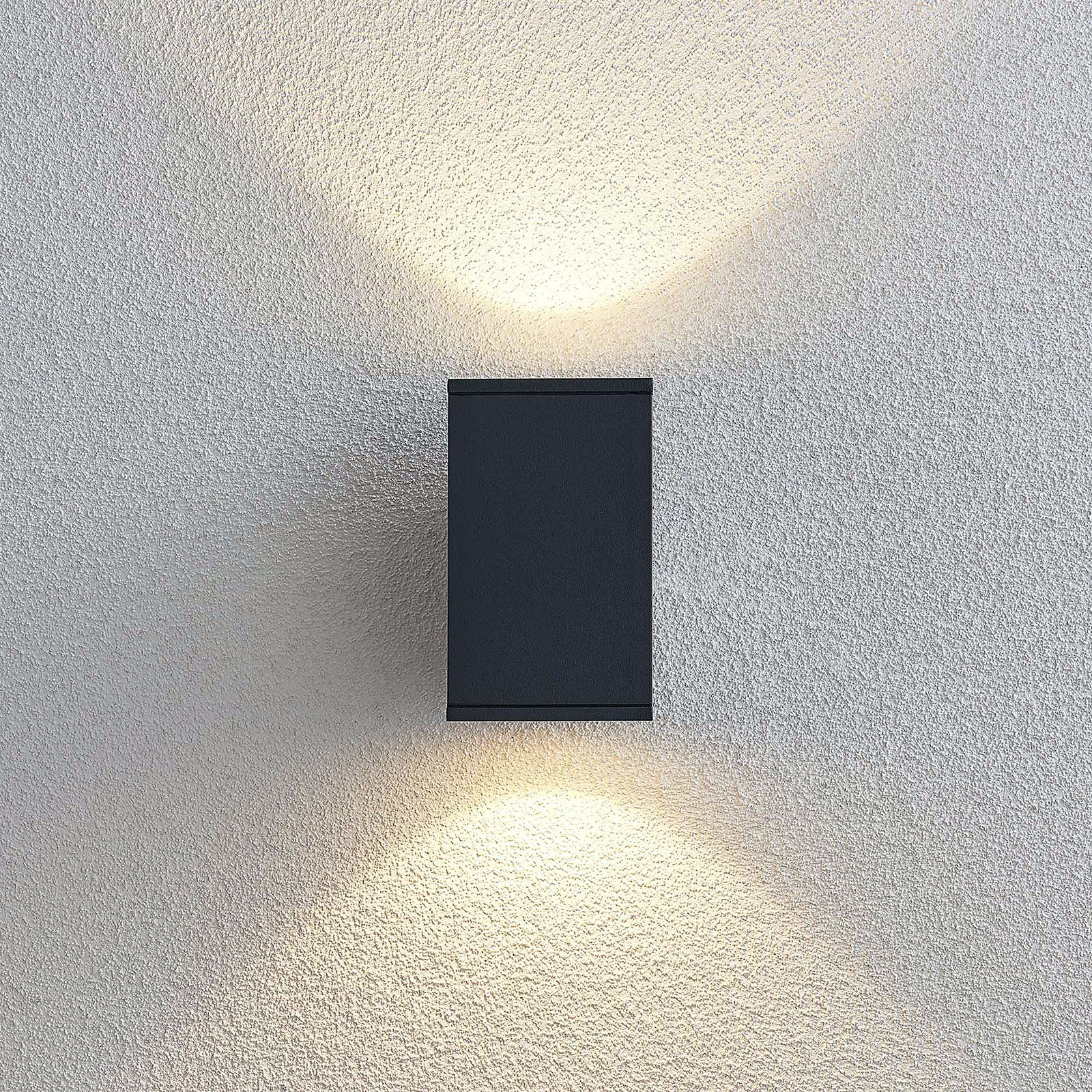 LED-Außenwandlampe Mekita, zweiflammig