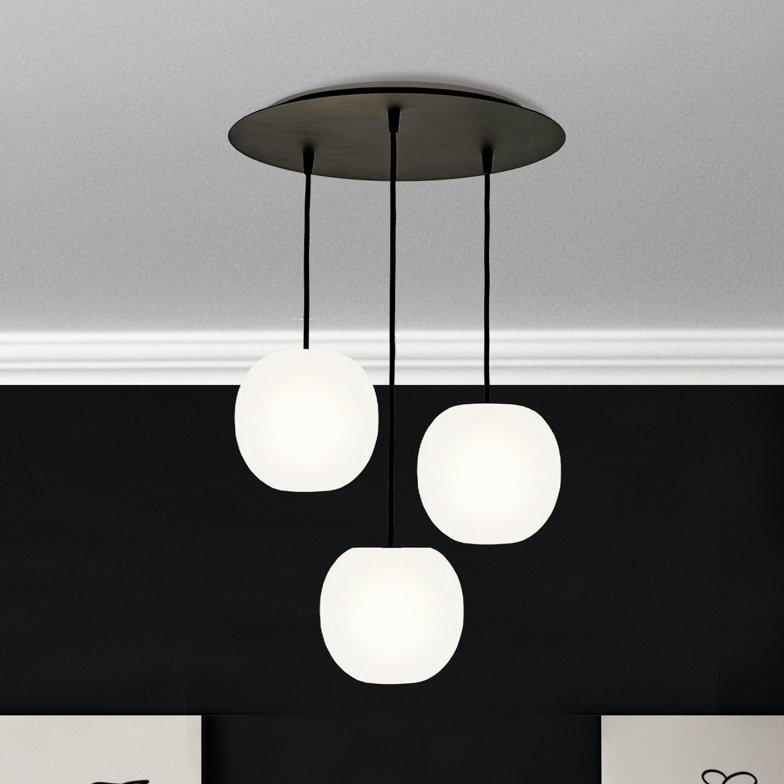 Lampă suspendată Casablanca Acai alb/negru rotundă cu 3 becuri 16 cm - Camera de zi / sufragerie - alb negru - Sticlă