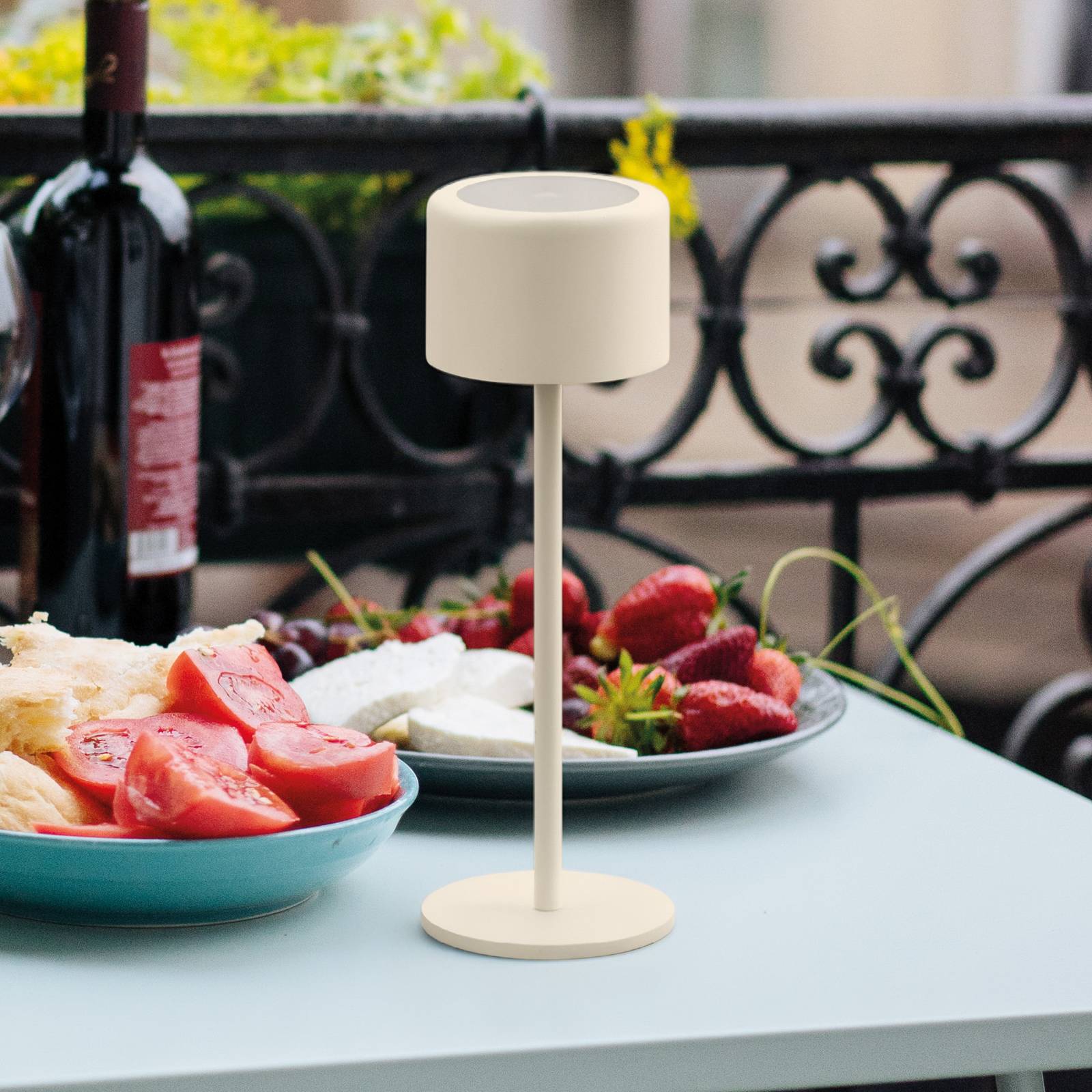 FH Lighting Lampe à poser LED rechargeable Juna, beige sable Hauteur 25 cm Métal, IP54