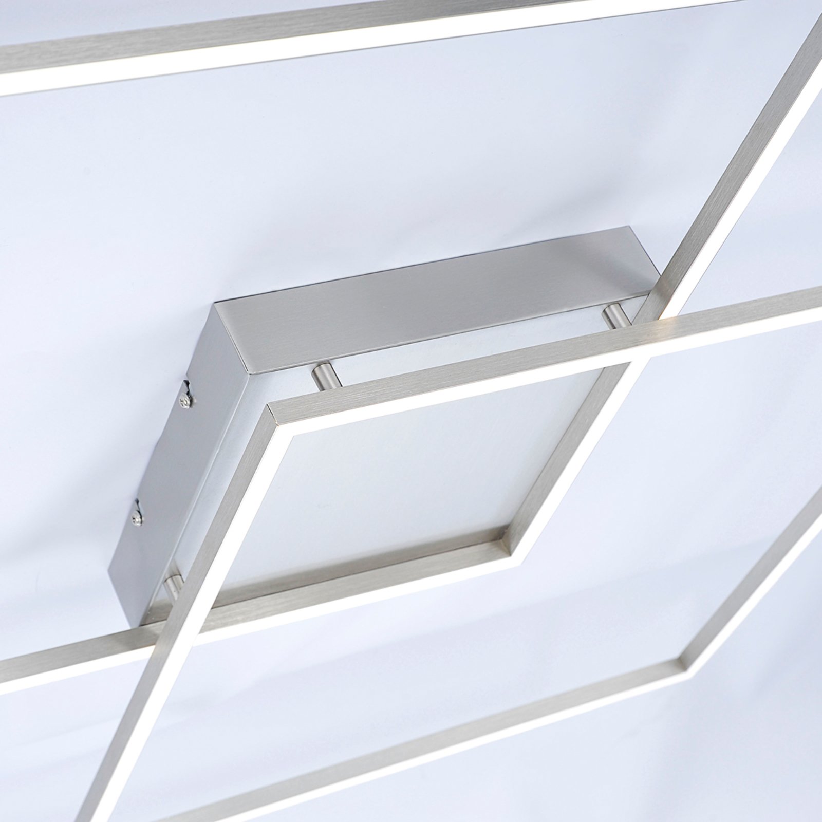 Inigo - LED plafondlamp met afstandsbed. 68 cm