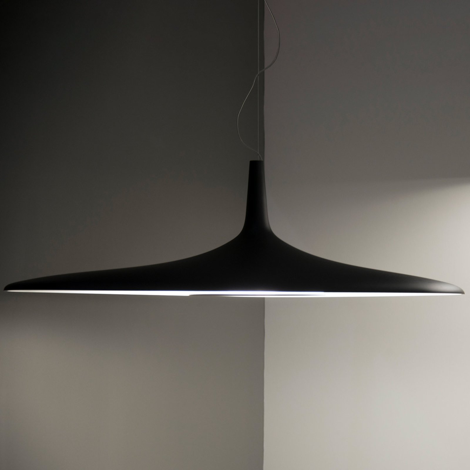 Luceplan Soleil Noir - LED-Pendelleuchte, schwarz