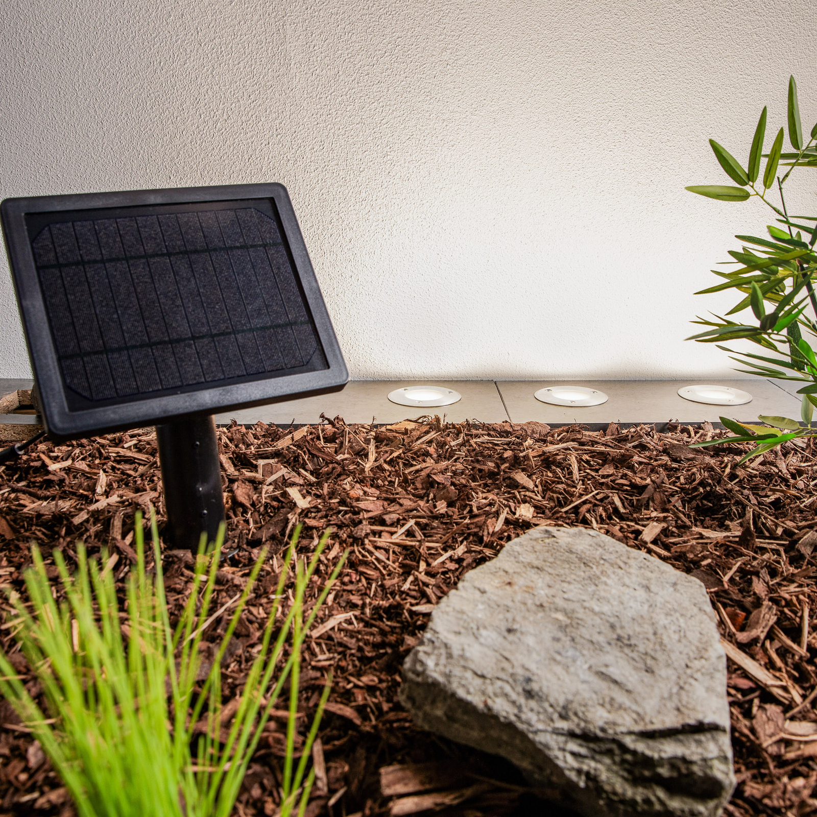 Lindby Guilio spot LED solare da terra set 3x