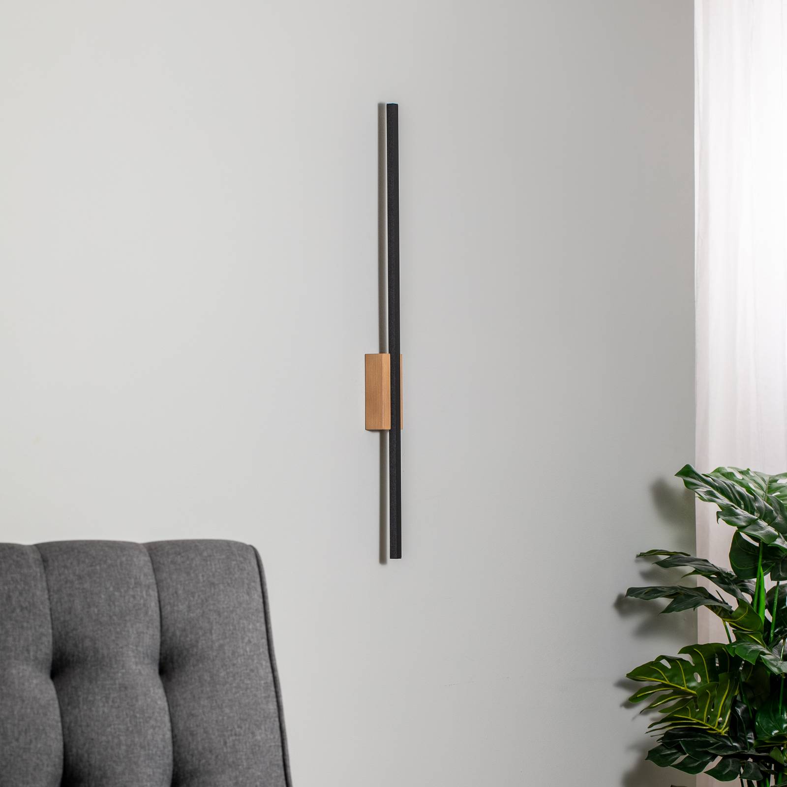 Kinkiet LED Flash, czarny/sosna, wysokość 79 cm, 1-punktowy