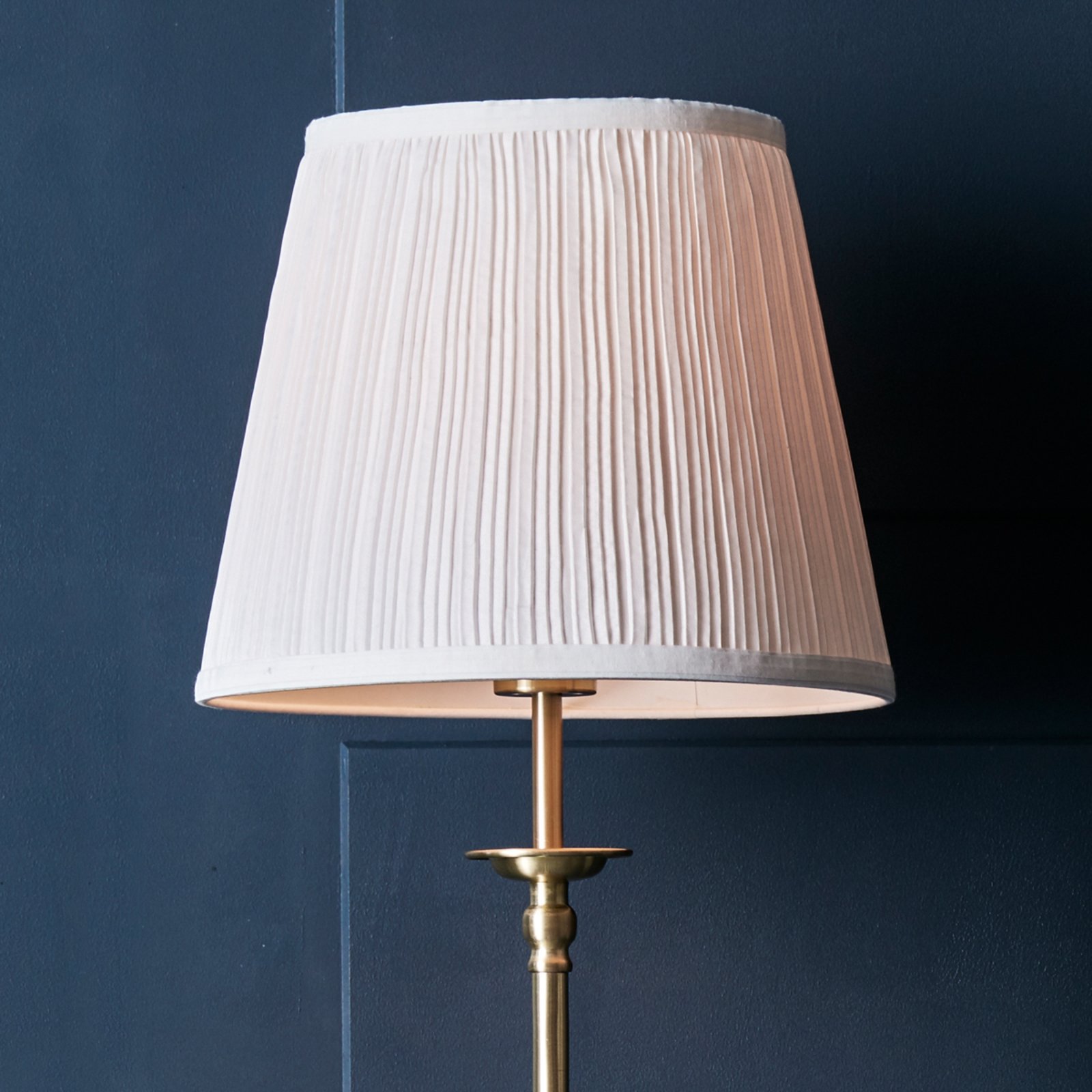 Imperia Floor Lamp Brass/White - Markslöjd