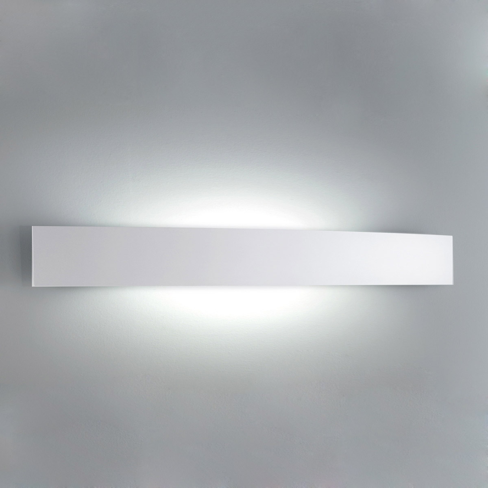 Fontana Arte Elegant wall light RIGA, 56 cm white, for Living / Dining Room, glass, R7s, energy efficiency: A++, W: 56 cm, H: 7 cm