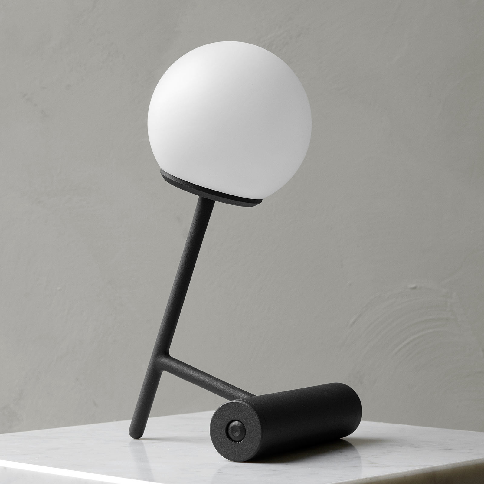 Audo Phare LED-Tischleuchte, wiederaufladbar