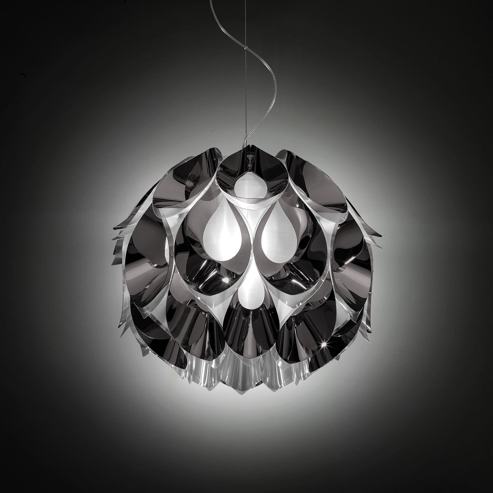 Candeeiro suspenso de design Slamp Flora M, estanho