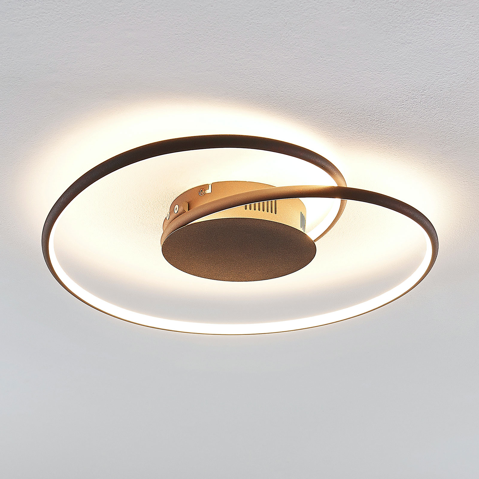 Lindby Joline LED-loftlampe, rustfarvet, 45 cm