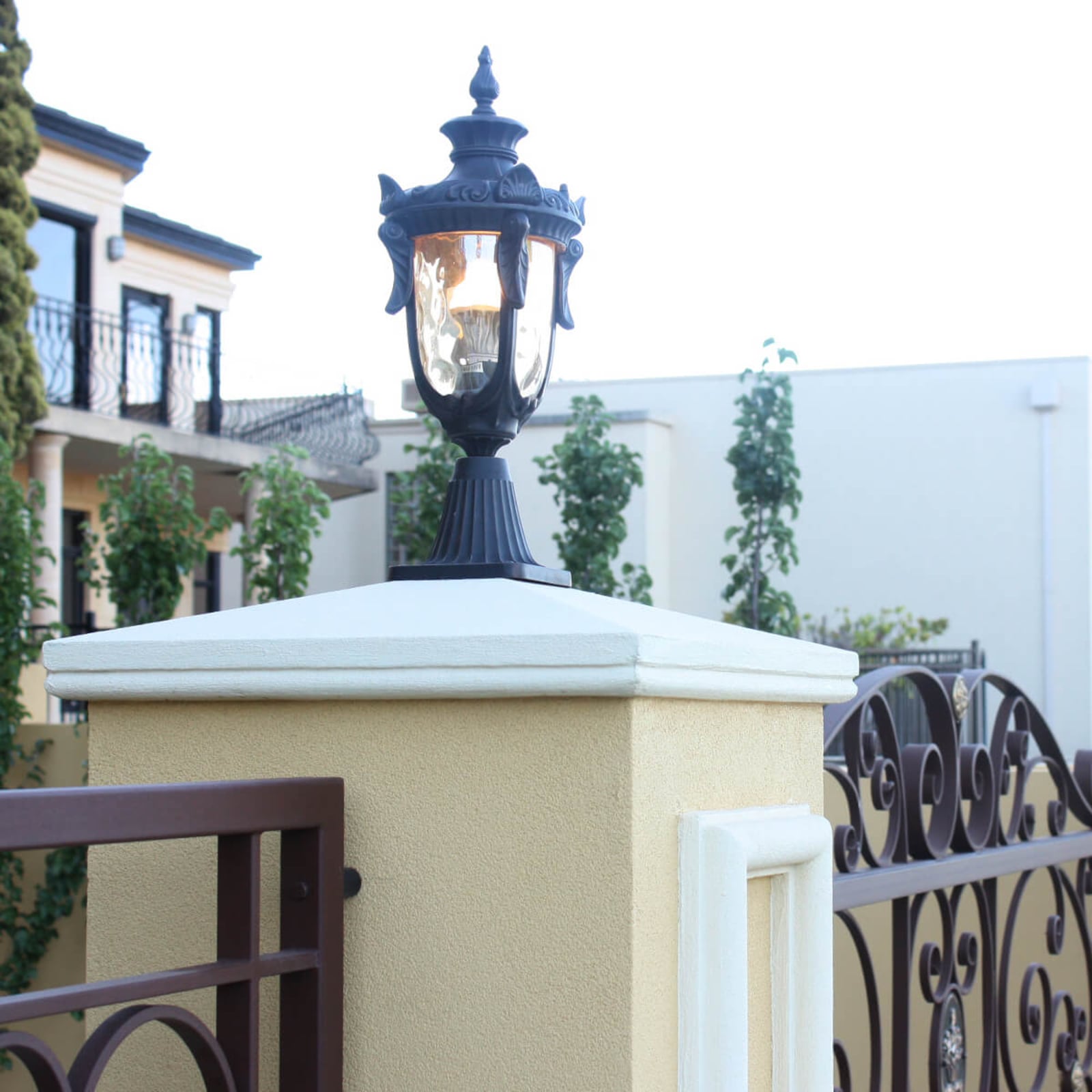 Philadelphia podna lampa, bronca/jantar, 54 cm, IP43 - Elstead