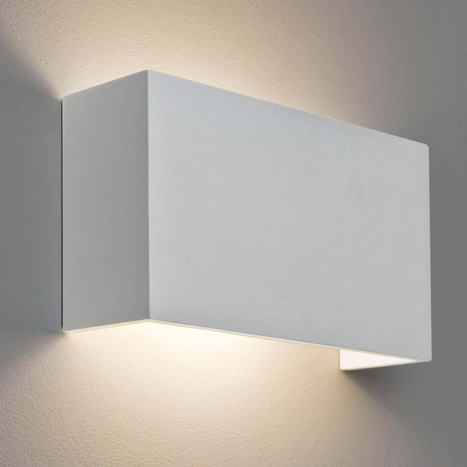 Astro Pella 325 LED wall light, plaster