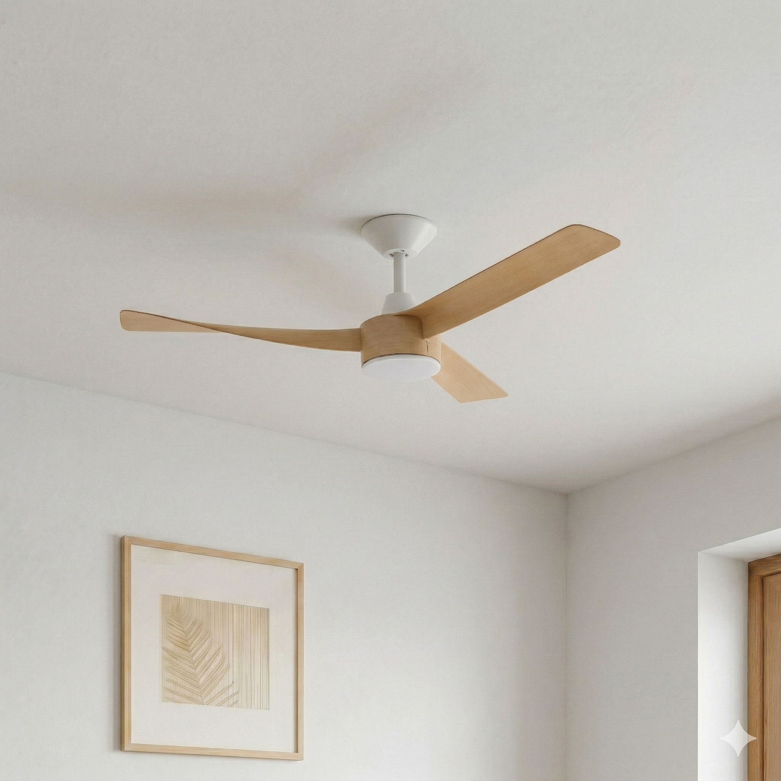 Lucande LED-Deckenventilator Airona, weiß/holz DC leise dim.