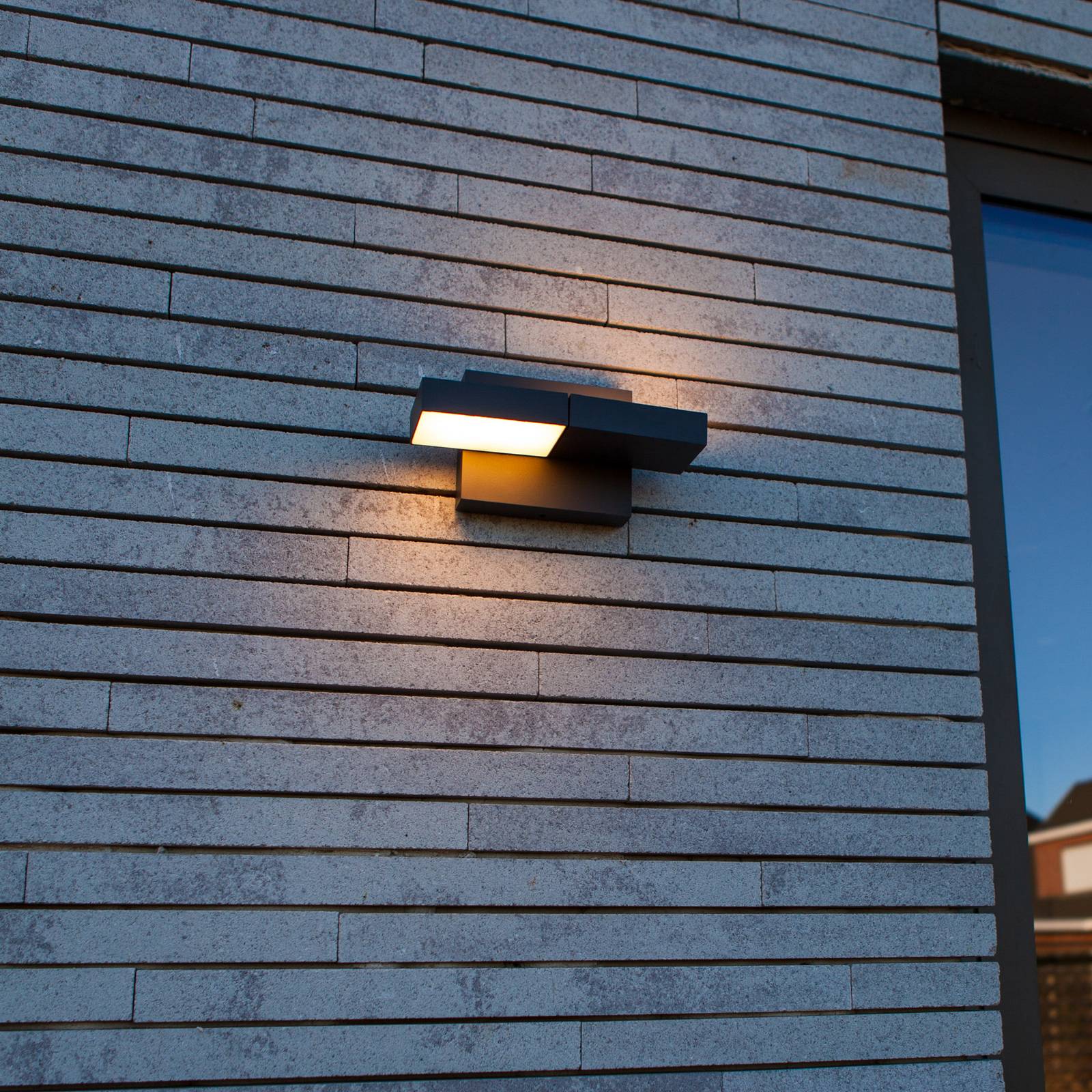 Kinkiet zewnętrzny LED TWISTO, ciemnoszary, szerokość 15 cm, IP65