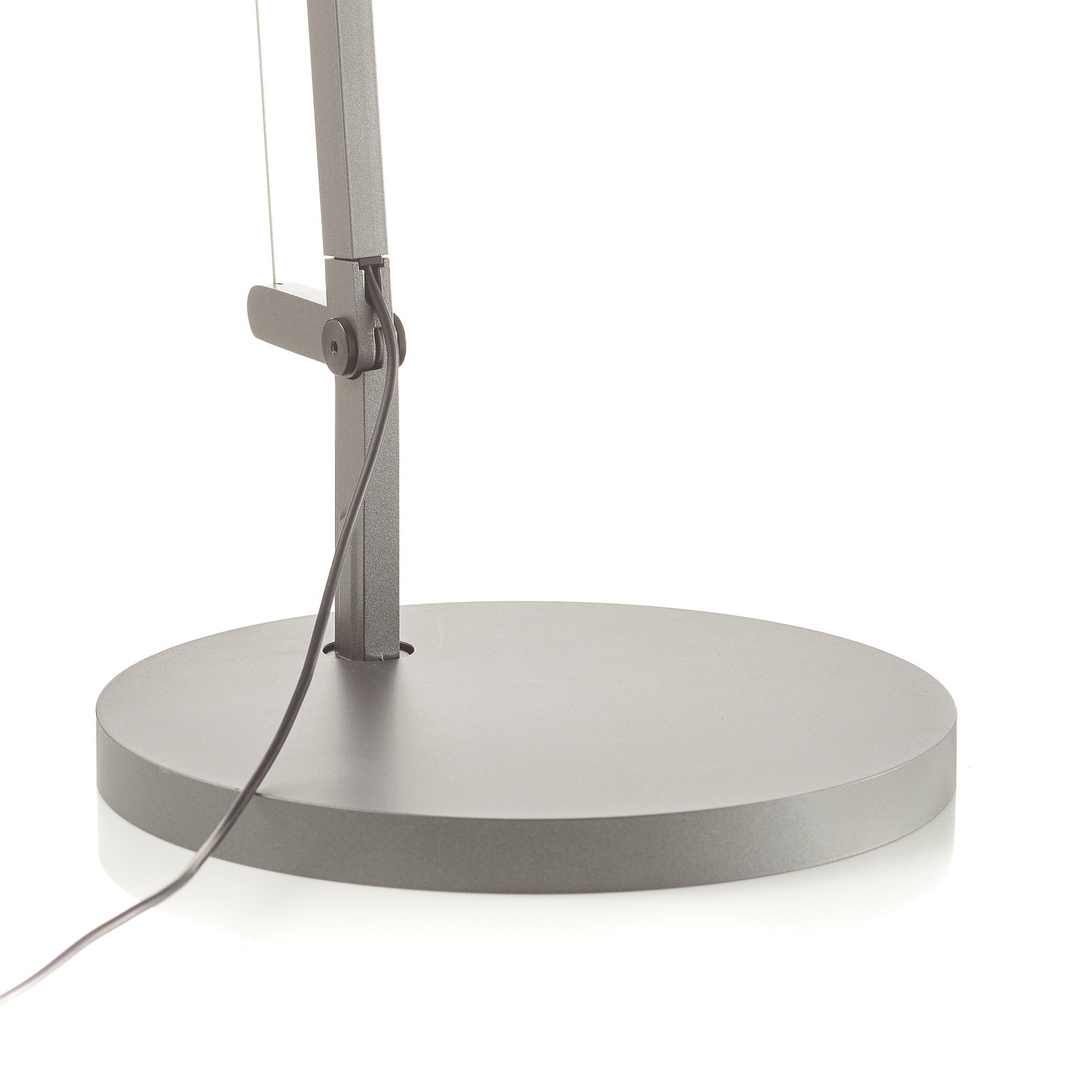 Artemide Demetra - dimmable LED table lamp