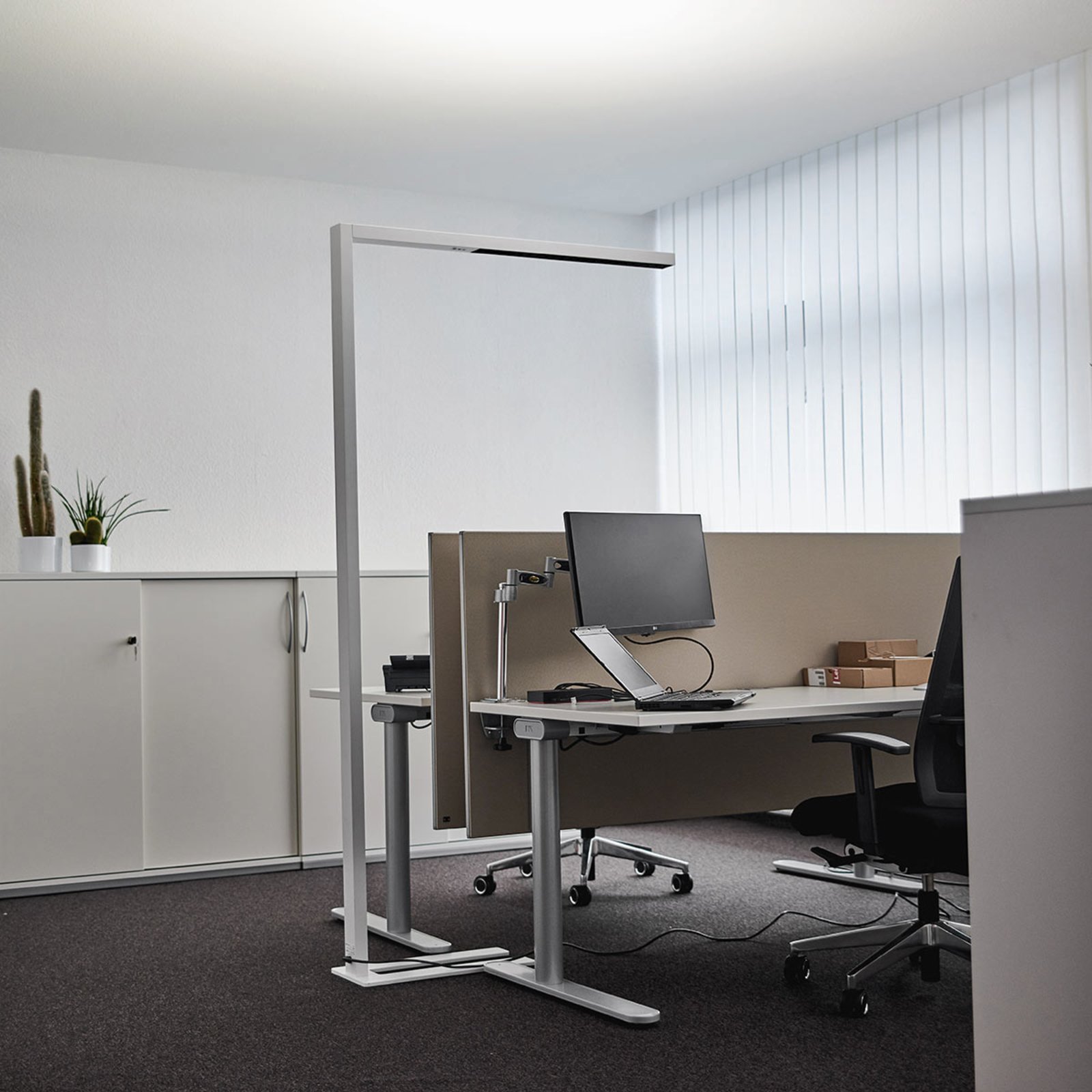 Arcchio LED office floor lamp Jolinda, white, metal, sensor