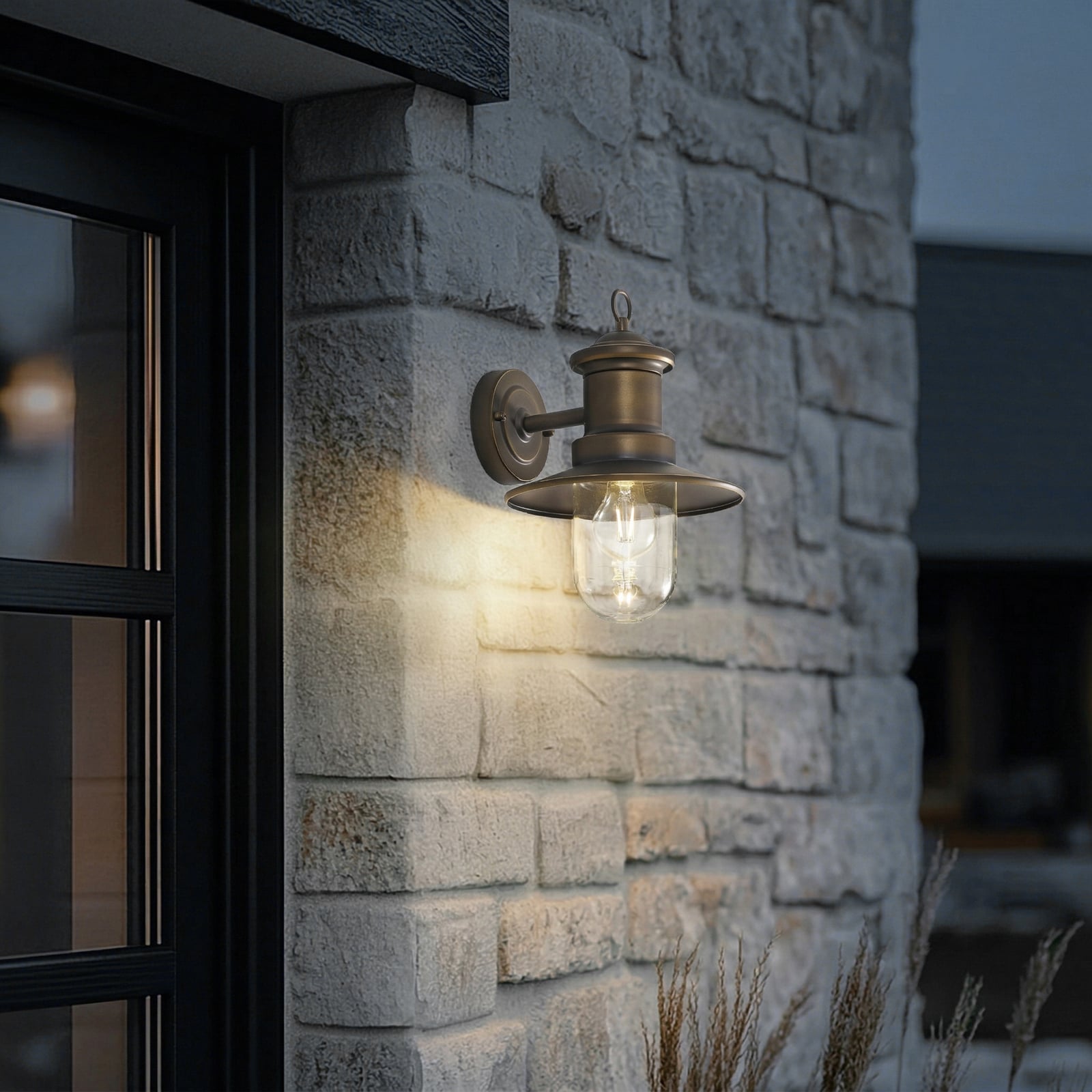 Kinkiet Lindby Eloretta, mosiądz antyczny, stal, IP44, E27