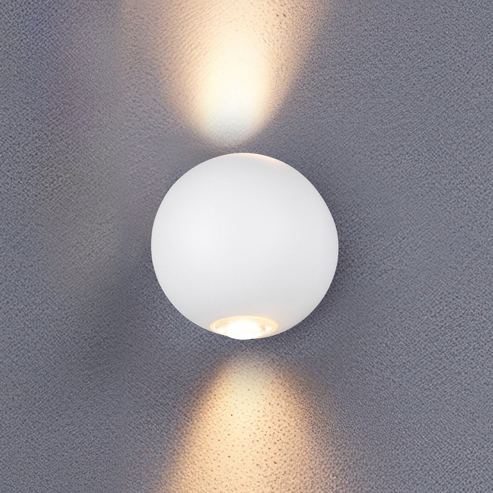 LED outdoor wall light Avisio, matt white, 2-bulb, semi-circular