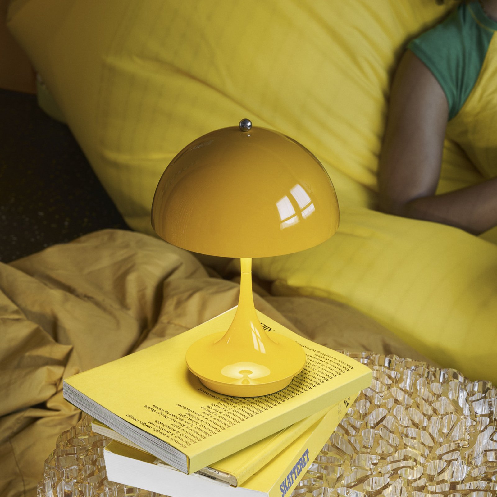 Panthella 160 Portátil Candeeiro de Mesa V3 Opaque Amarelo - Louis Poulsen